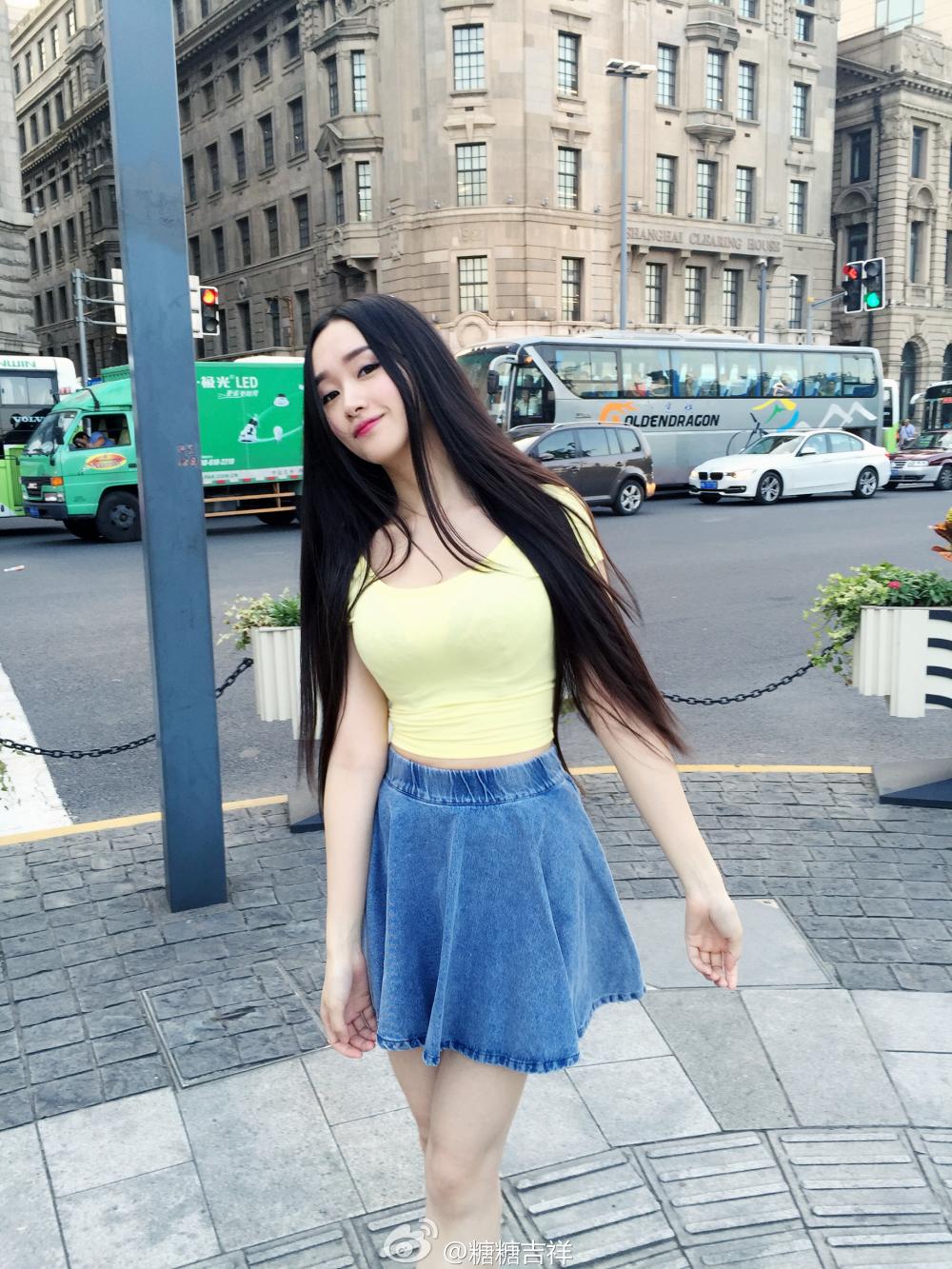 婀娜多姿的大胸妹纸糖糖吉祥美图秀秀