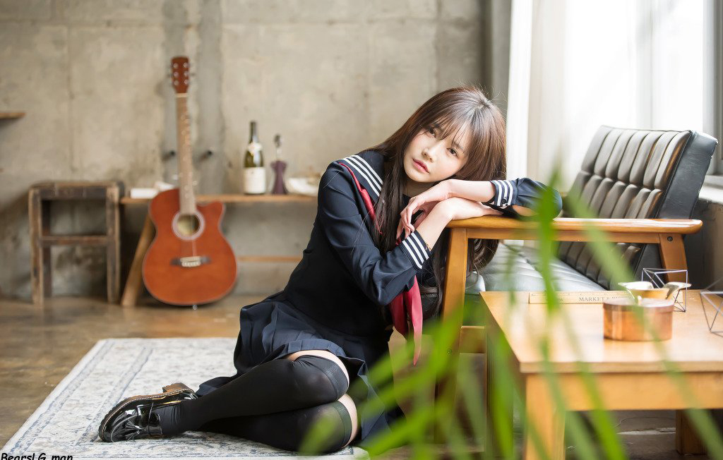 黑丝美腿制服诱惑清纯学生妹可爱少女韩佳恩私房照