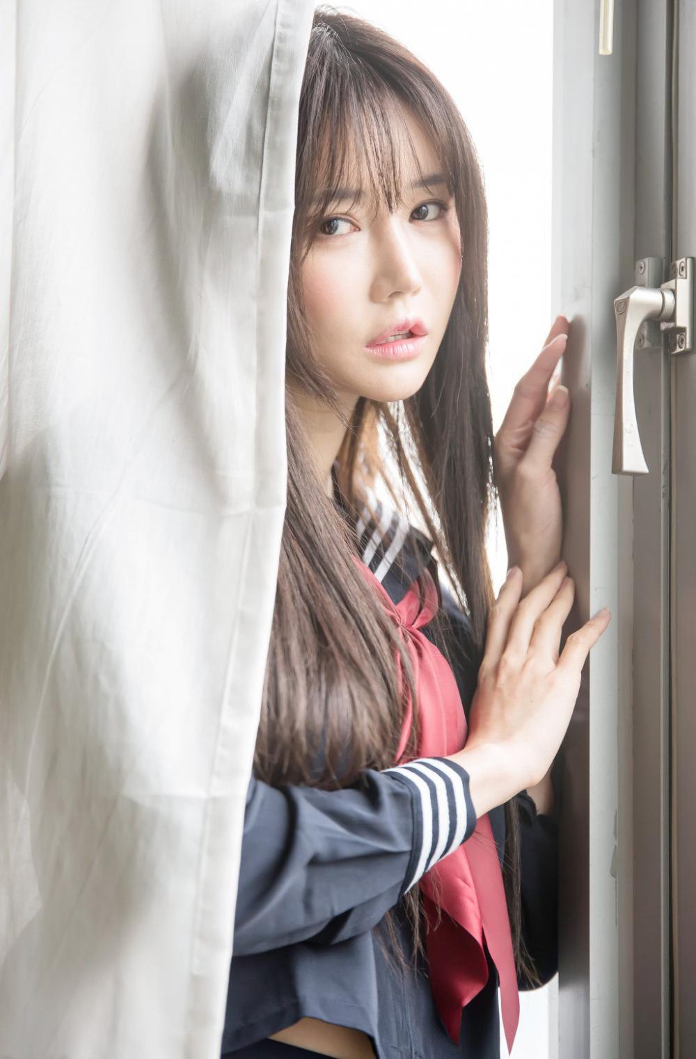 性感少女学生妹韩佳恩制服诱惑长腿尤物私房照