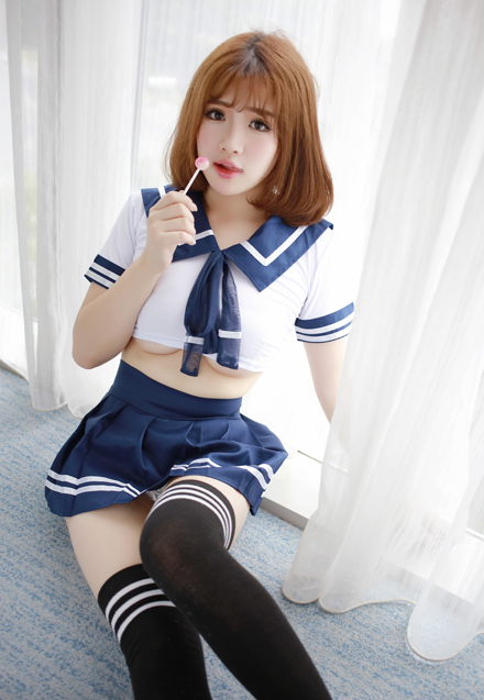 风骚艳丽的性感美女制服诱人写真
