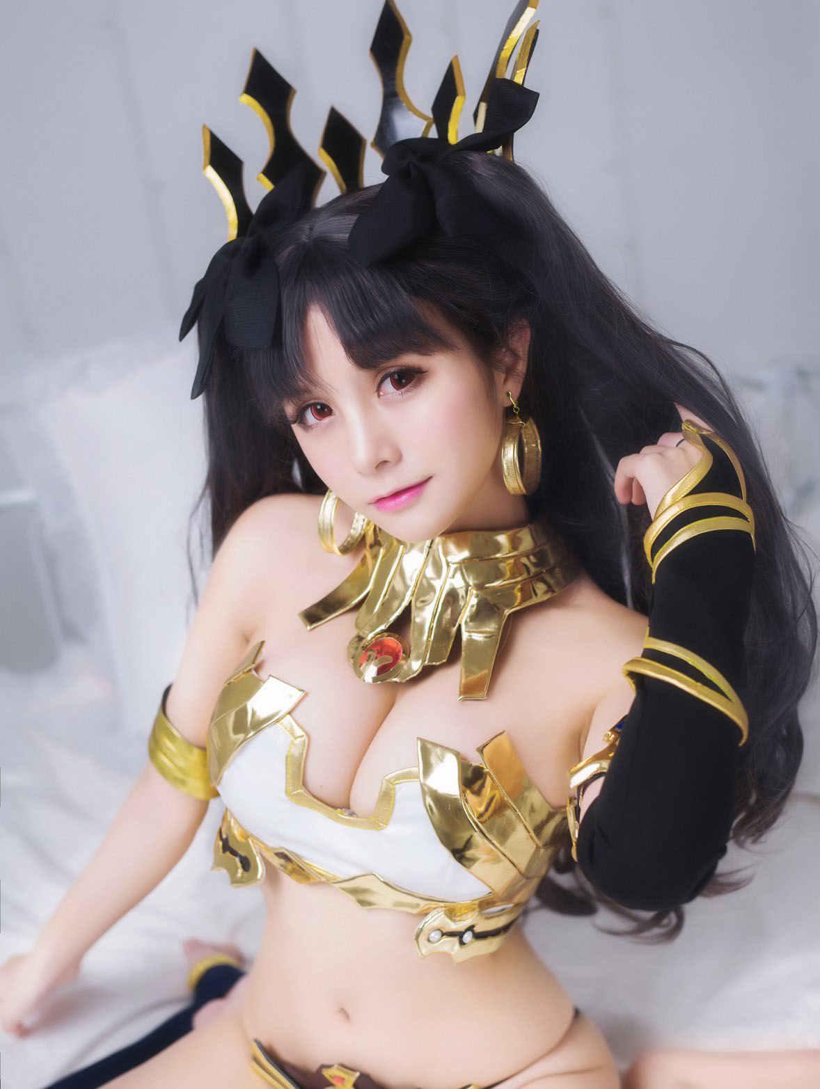 性感尤物夏美酱制服诱惑撩人写真