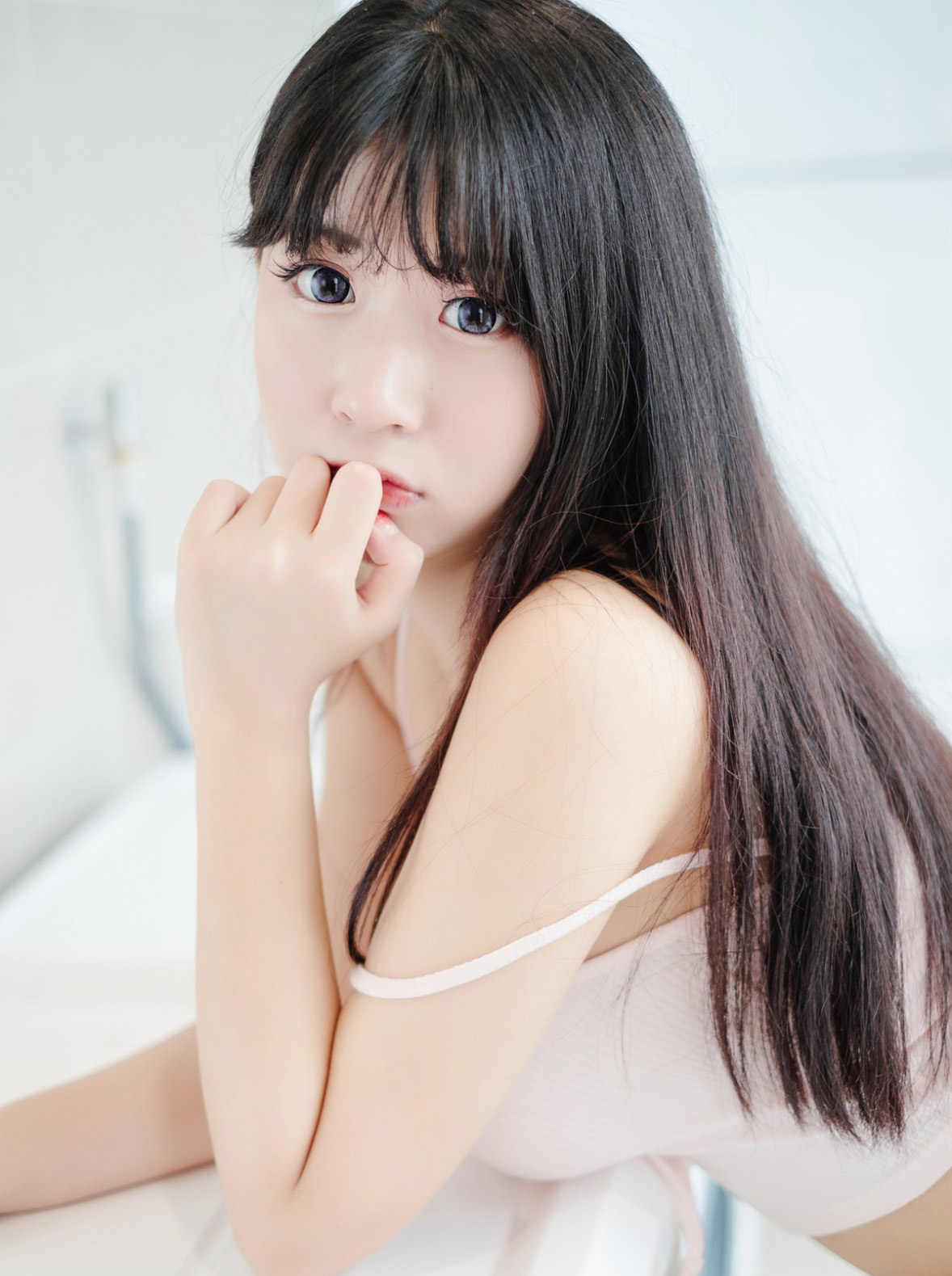 养眼美女猫九酱sakura清纯可人自拍照