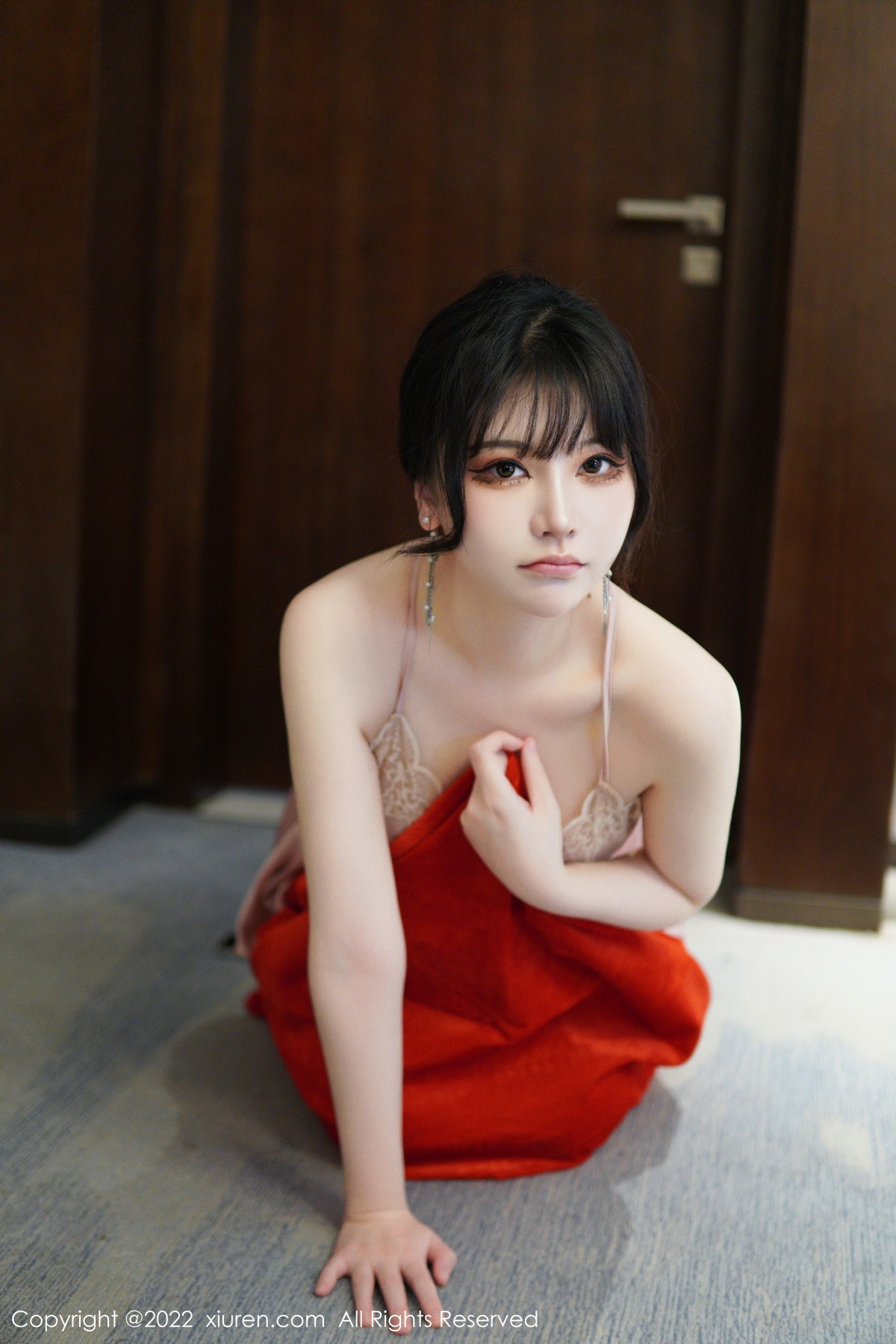 [XiuRen]高清写真图 2022.12.21 No.6022 桃桃子_ 新人美腿