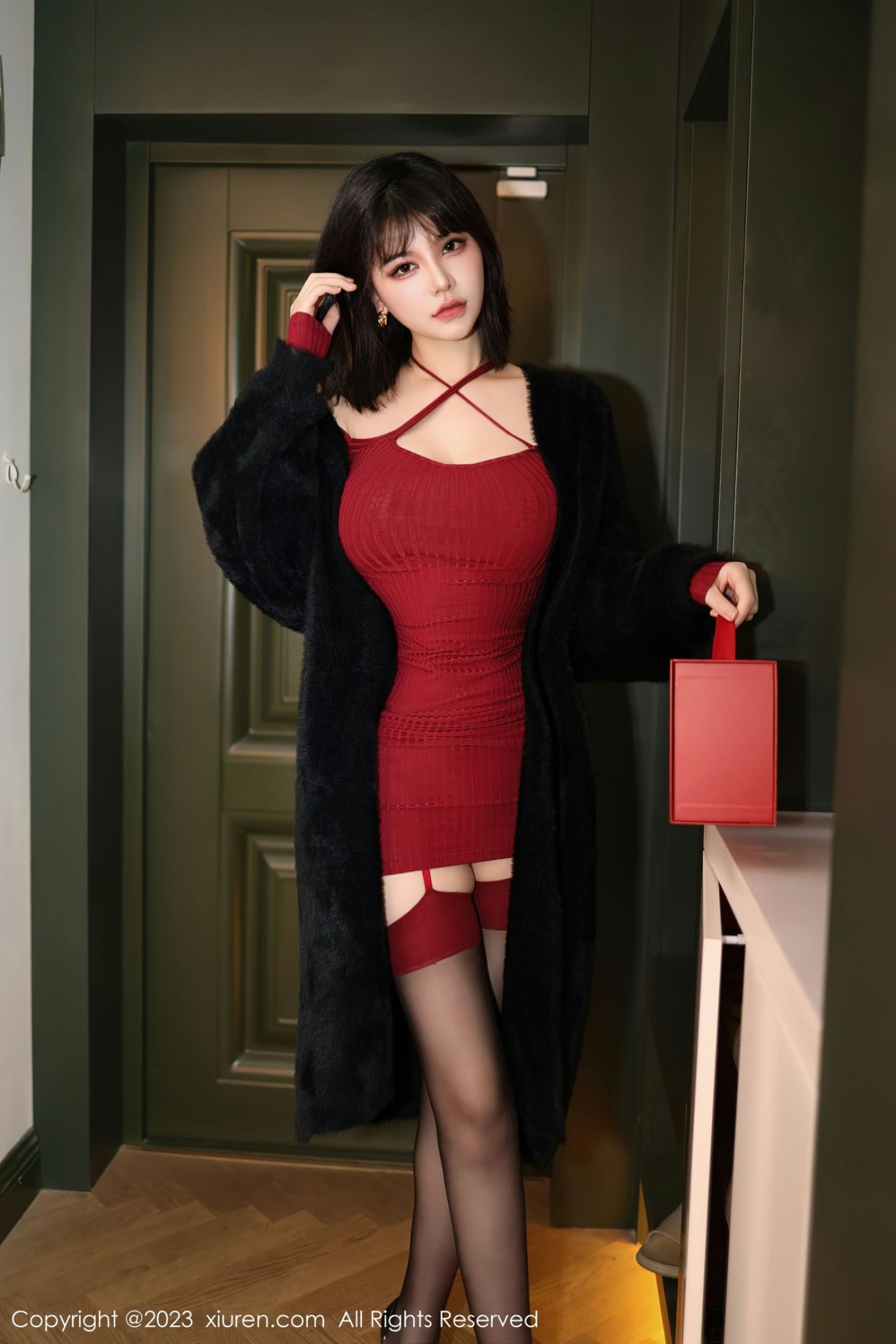 [XiuRen]高清写真图 2023.01.17 No.6144 桃桃子_ 丝袜美腿
