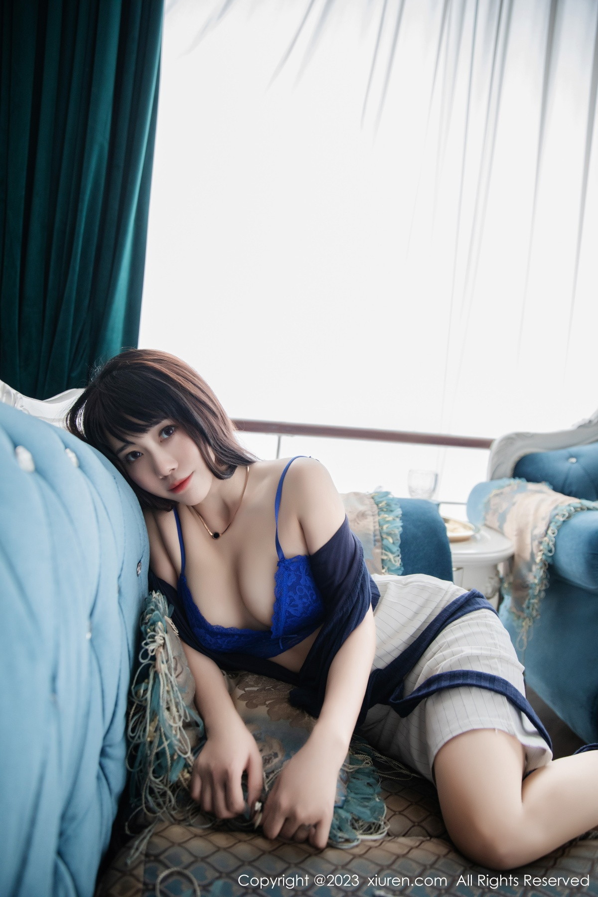 [XiuRen]高清写真图 2023.02.16 No.6272 严利娅Yuliya 短裙美腿