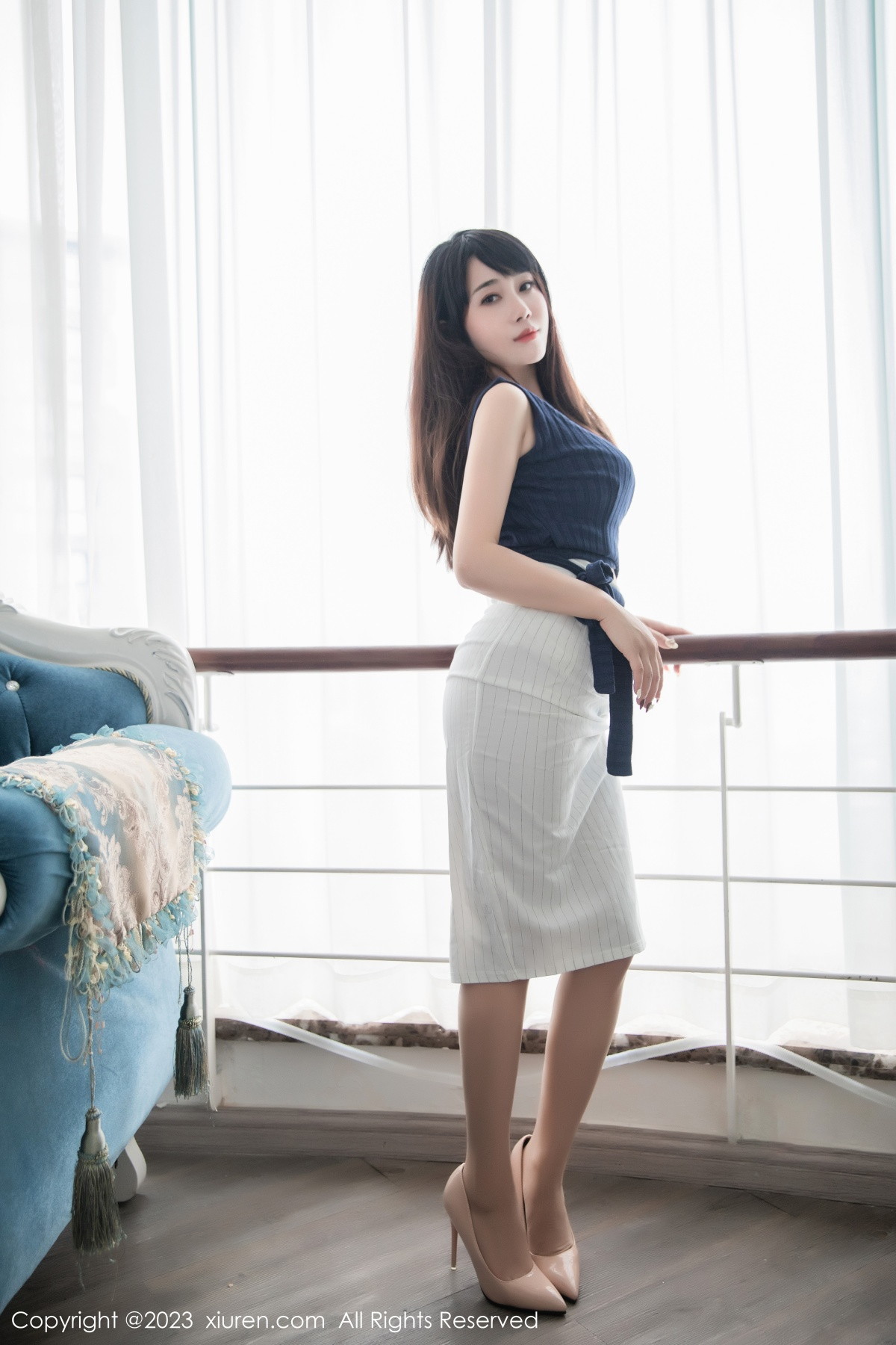 [XiuRen]高清写真图 2023.02.16 No.6272 严利娅Yuliya 短裙美腿