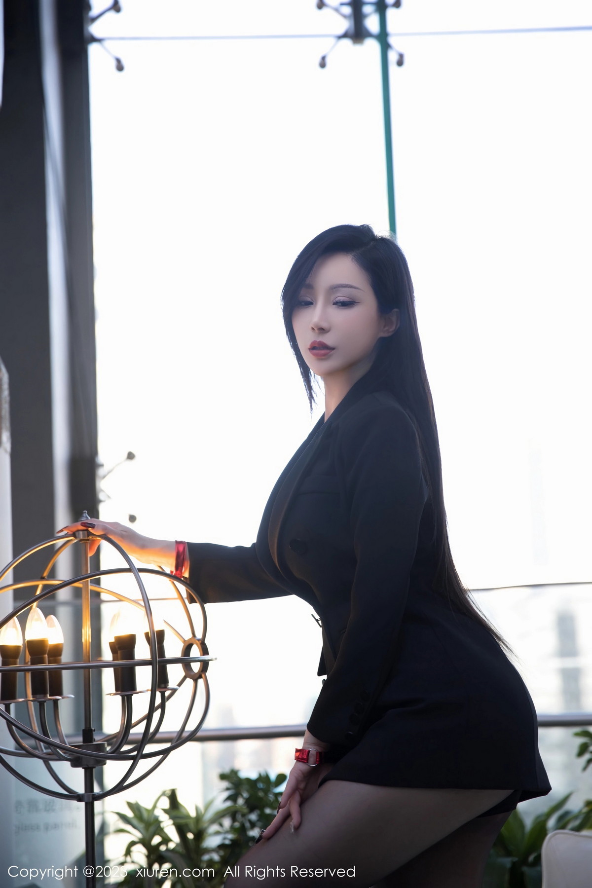 [XiuRen]高清写真图 2023.02.21 No.6294 大琪琪Emily 新人黑丝