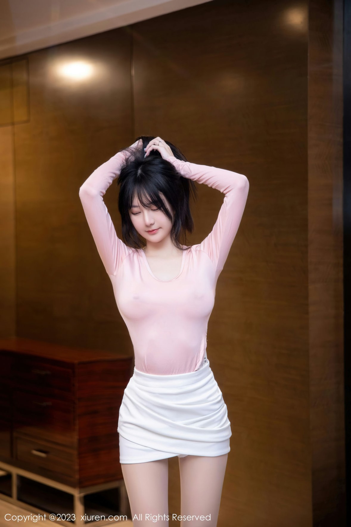 [XiuRen]高清写真图 2023.03.06 No.6367 谢小蒽 短裙美臀