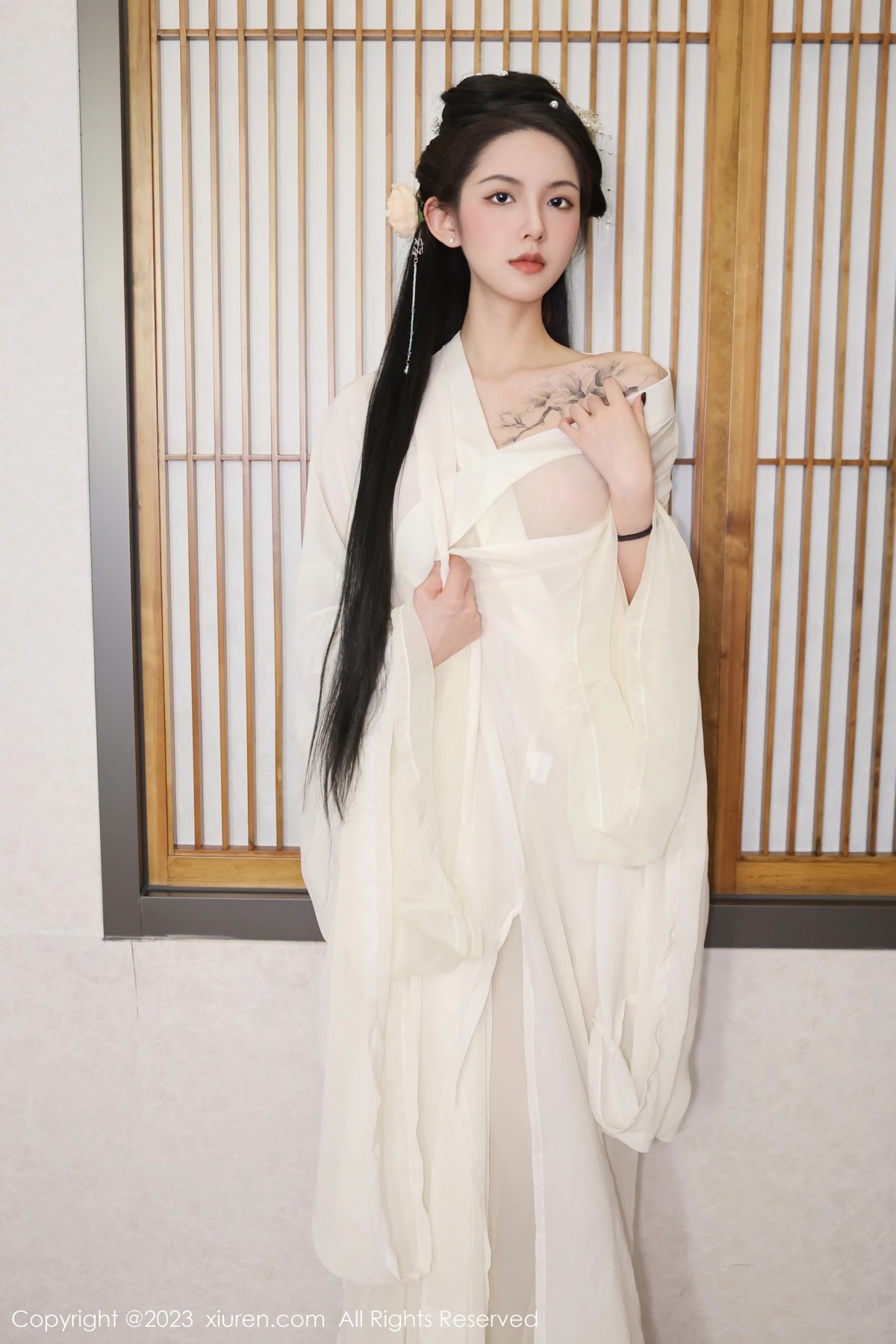 [XiuRen]高清写真图 2023.03.17 No.6430 乔一一 古装美腿