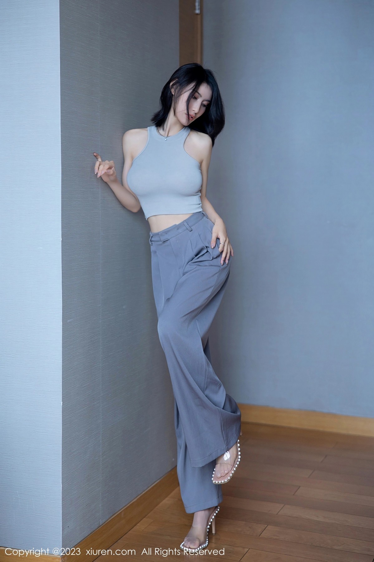 [XiuRen]高清写真图 2023.04.11 No.6552 lingyu69 丰腴美腿