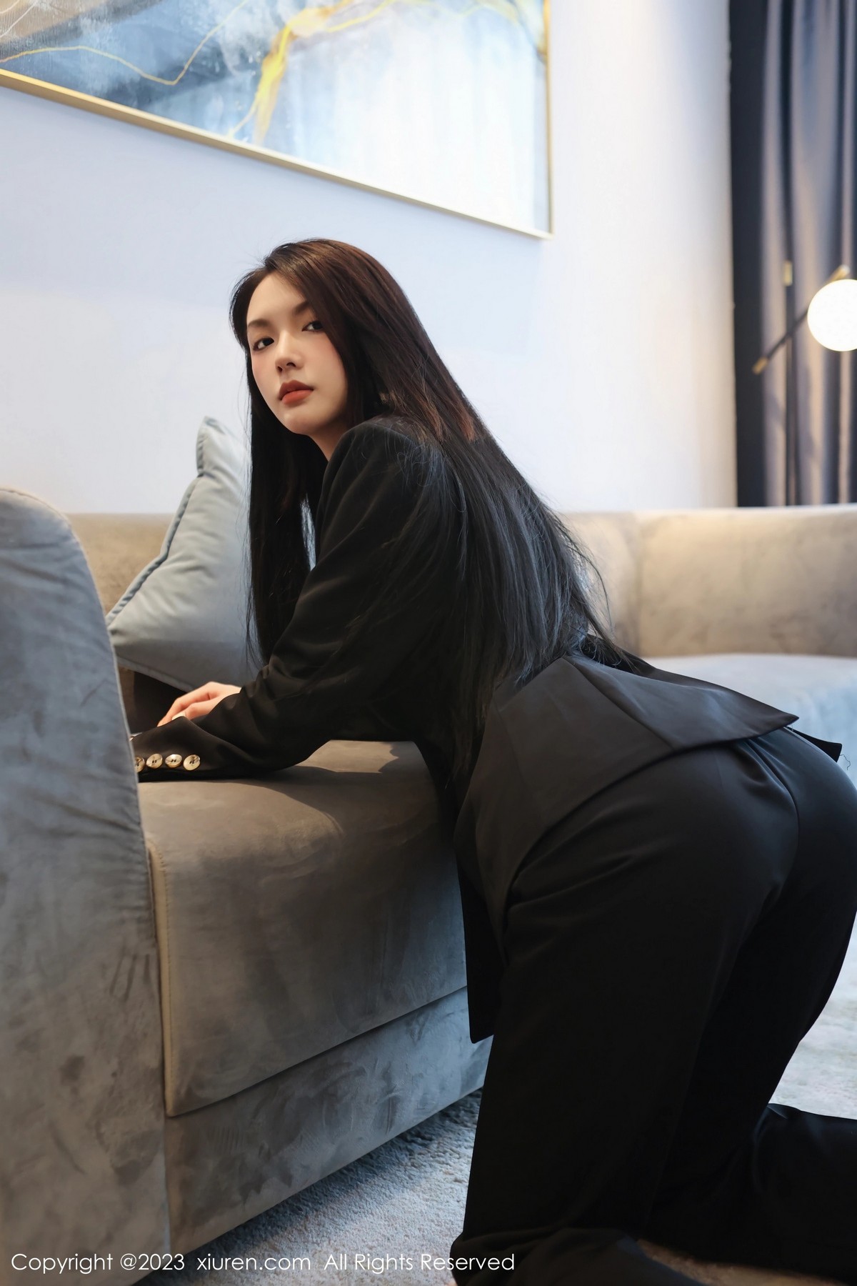 [XiuRen]高清写真图 2023.04.14 No.6576 乔一一 黑丝美腿