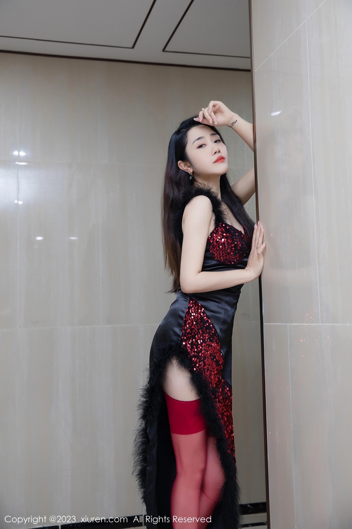 [XiuRen]高清写真图 2023.04.18 No.6587 严利娅Yuliya 丝袜美腿