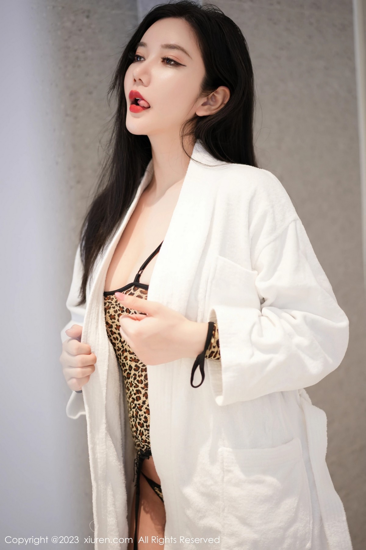 [XiuRen]高清写真图 2023.04.24 No.6625 心妍小公主 丰腴美臀