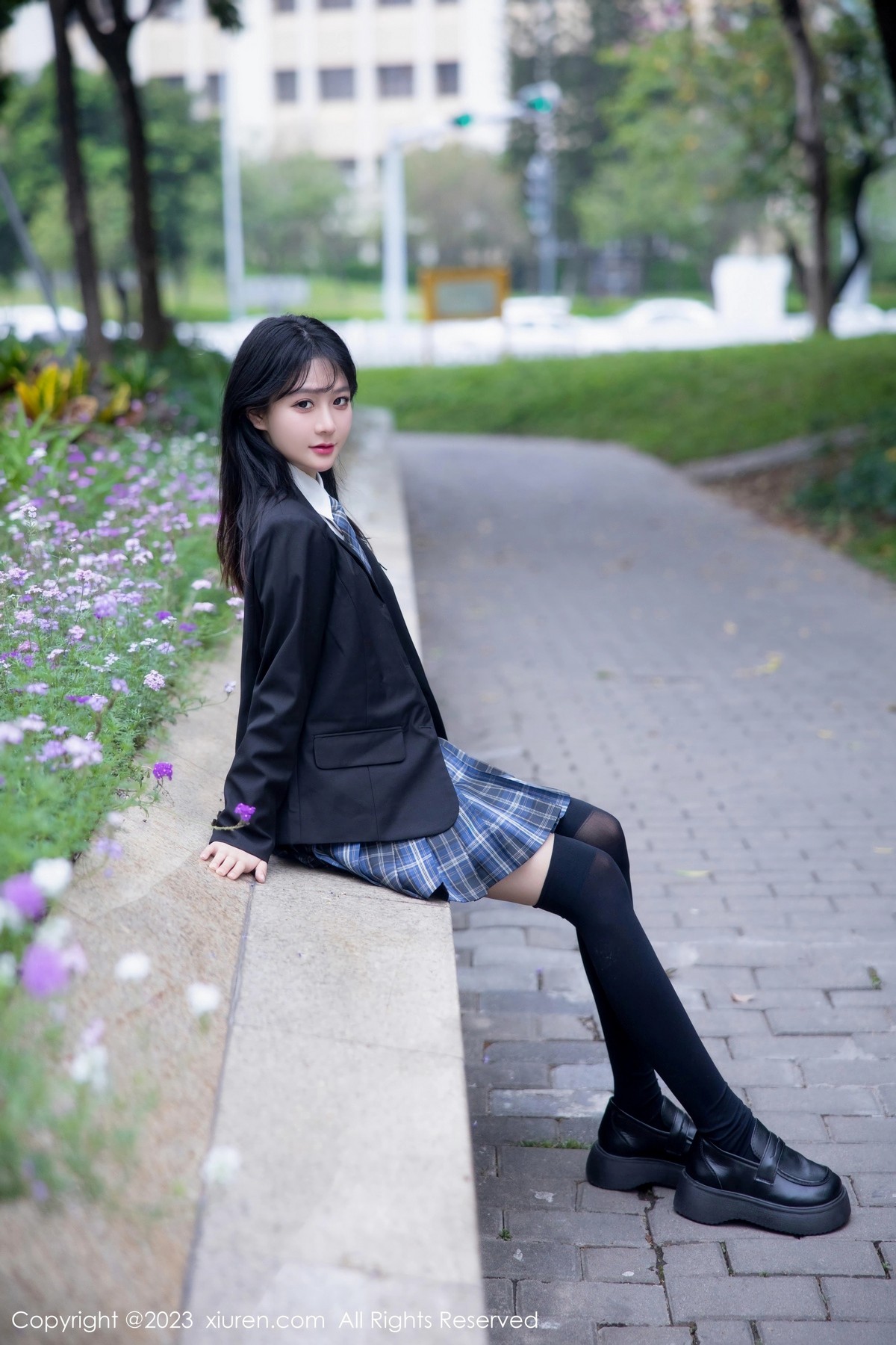 [XiuRen]高清写真图 2023.04.28 No.6662 幼幼 制服美腿