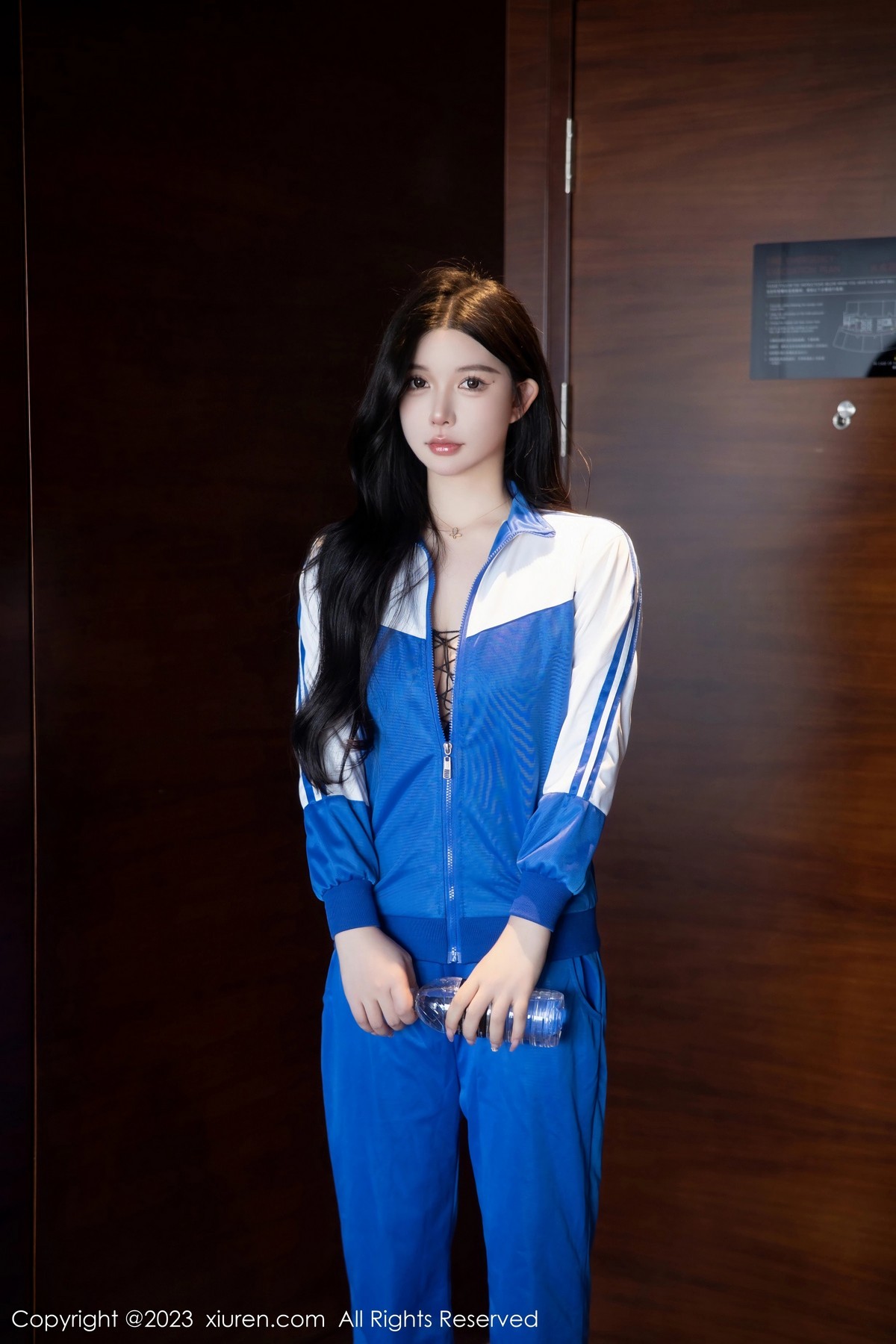 [XiuRen]高清写真图 2023.04.28 No.6660 林珊珊 运动服美腿