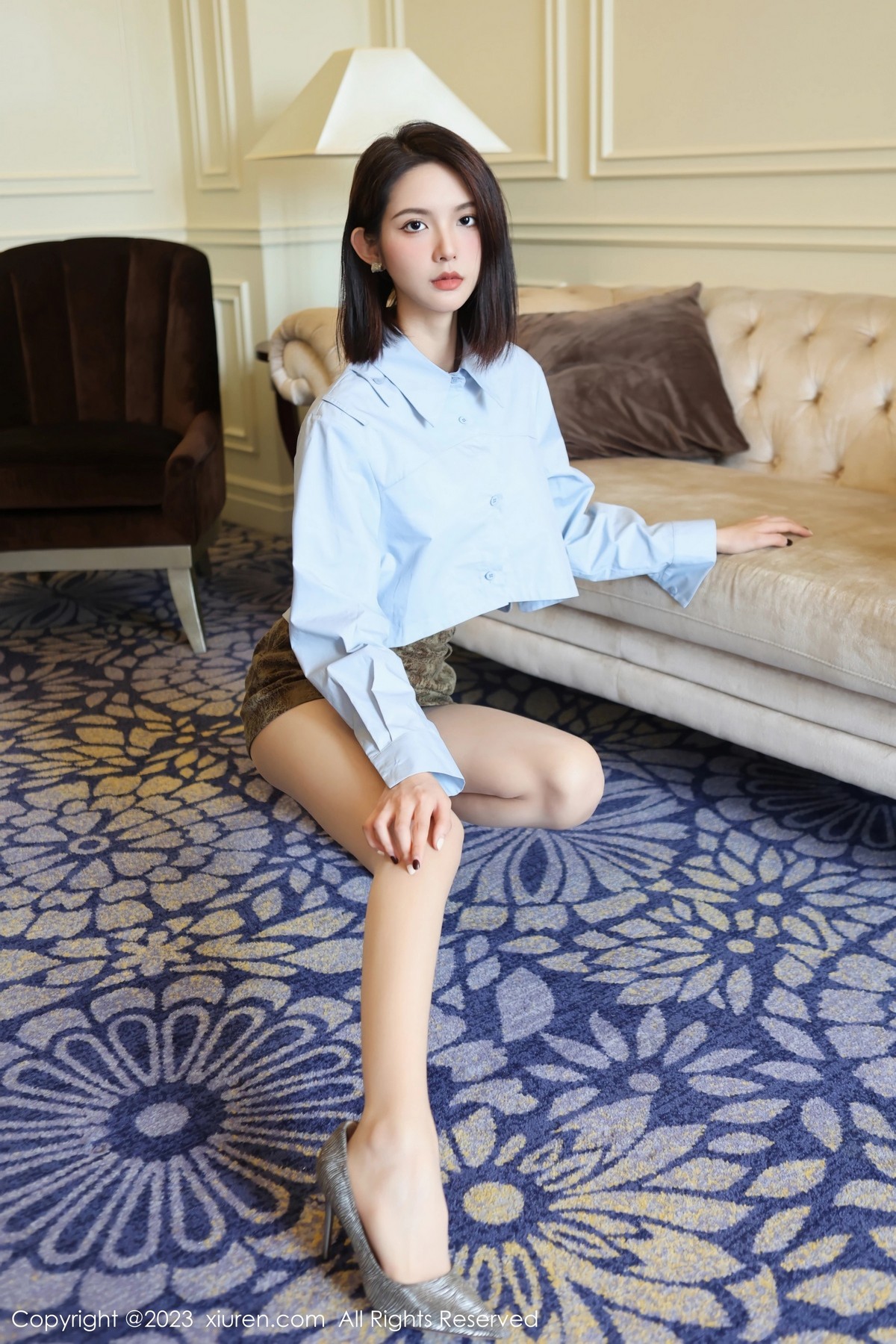 [XiuRen]高清写真图 2023.04.28 No.6661 乔一一 短裙美腿