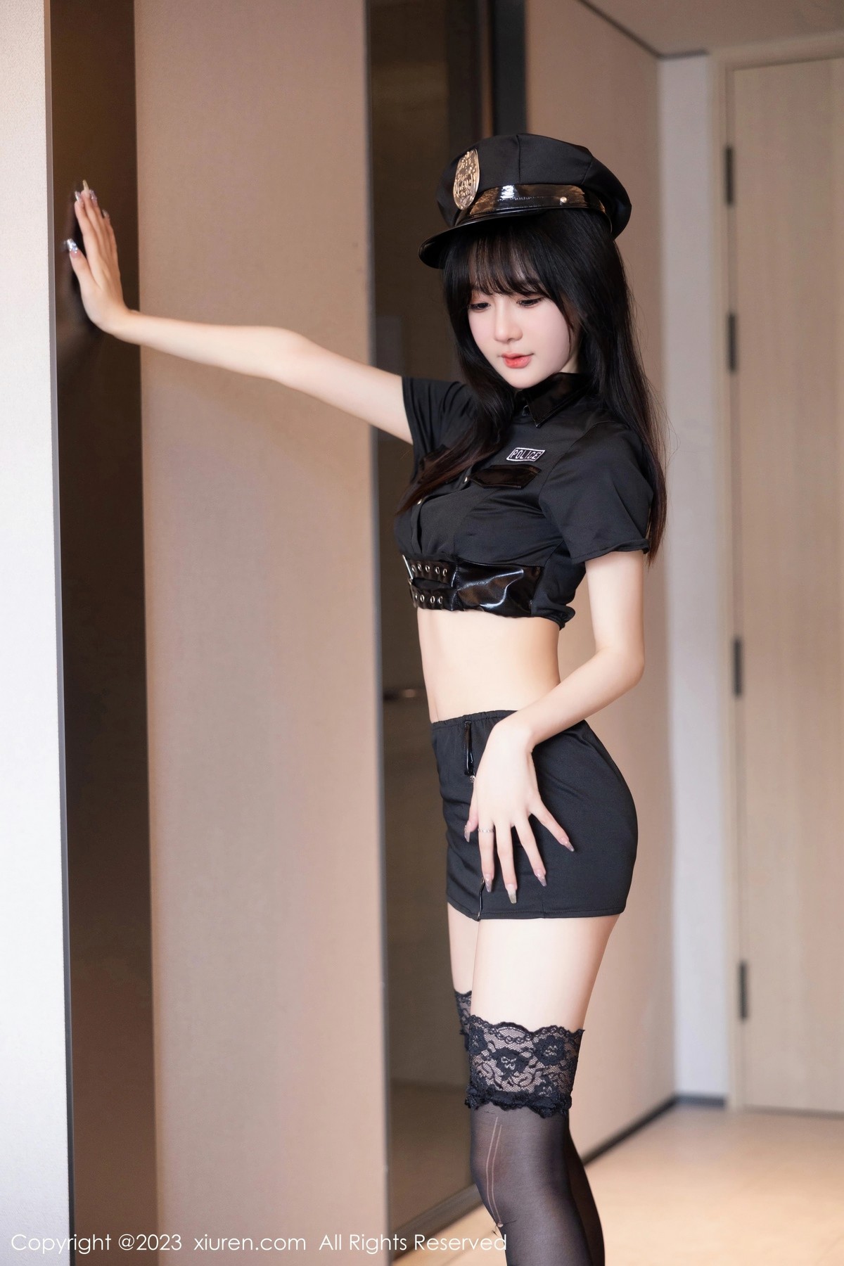 [XiuRen]高清写真图 2023.06.02 No.6851 幼幼 制服美腿