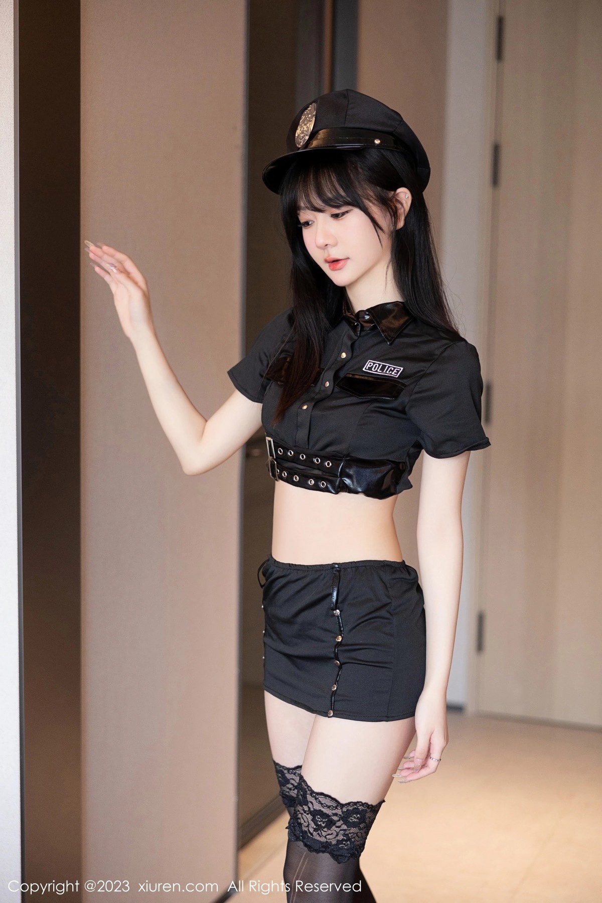 [XiuRen]高清写真图 2023.06.02 No.6851 幼幼 制服美腿