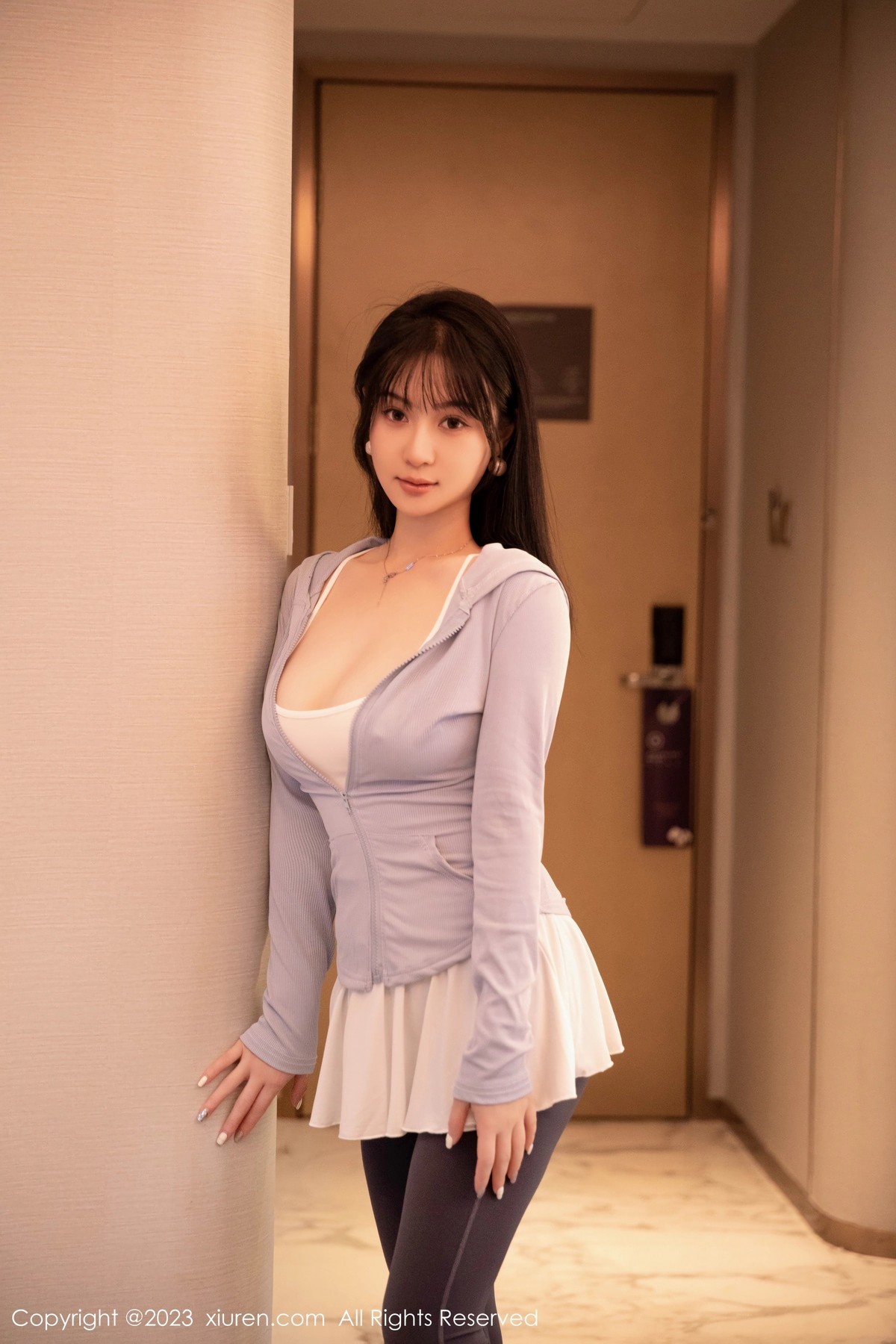 [XiuRen]高清写真图 2023.06.25 No.6968 柚琪Rich 丰腴美臀