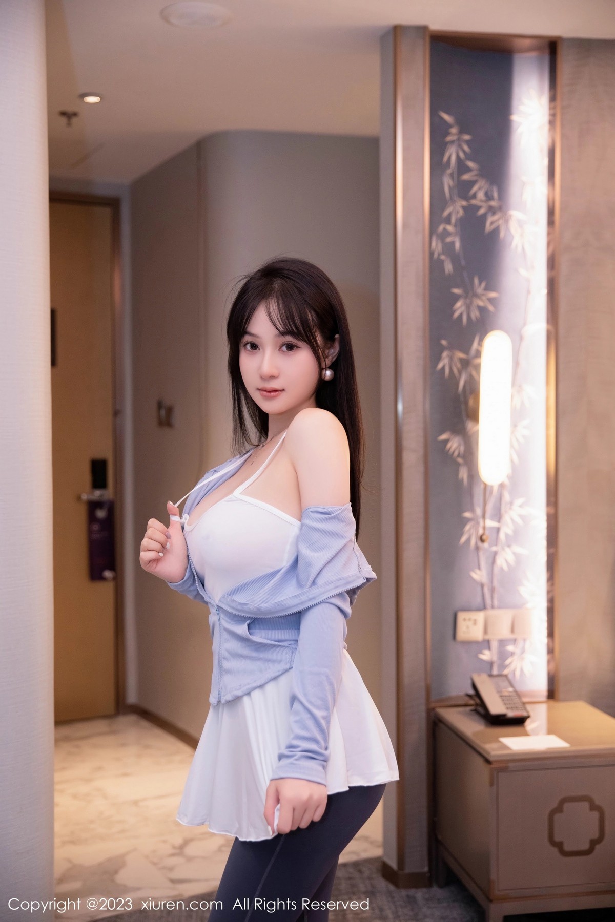 [XiuRen]高清写真图 2023.06.25 No.6968 柚琪Rich 丰腴美臀
