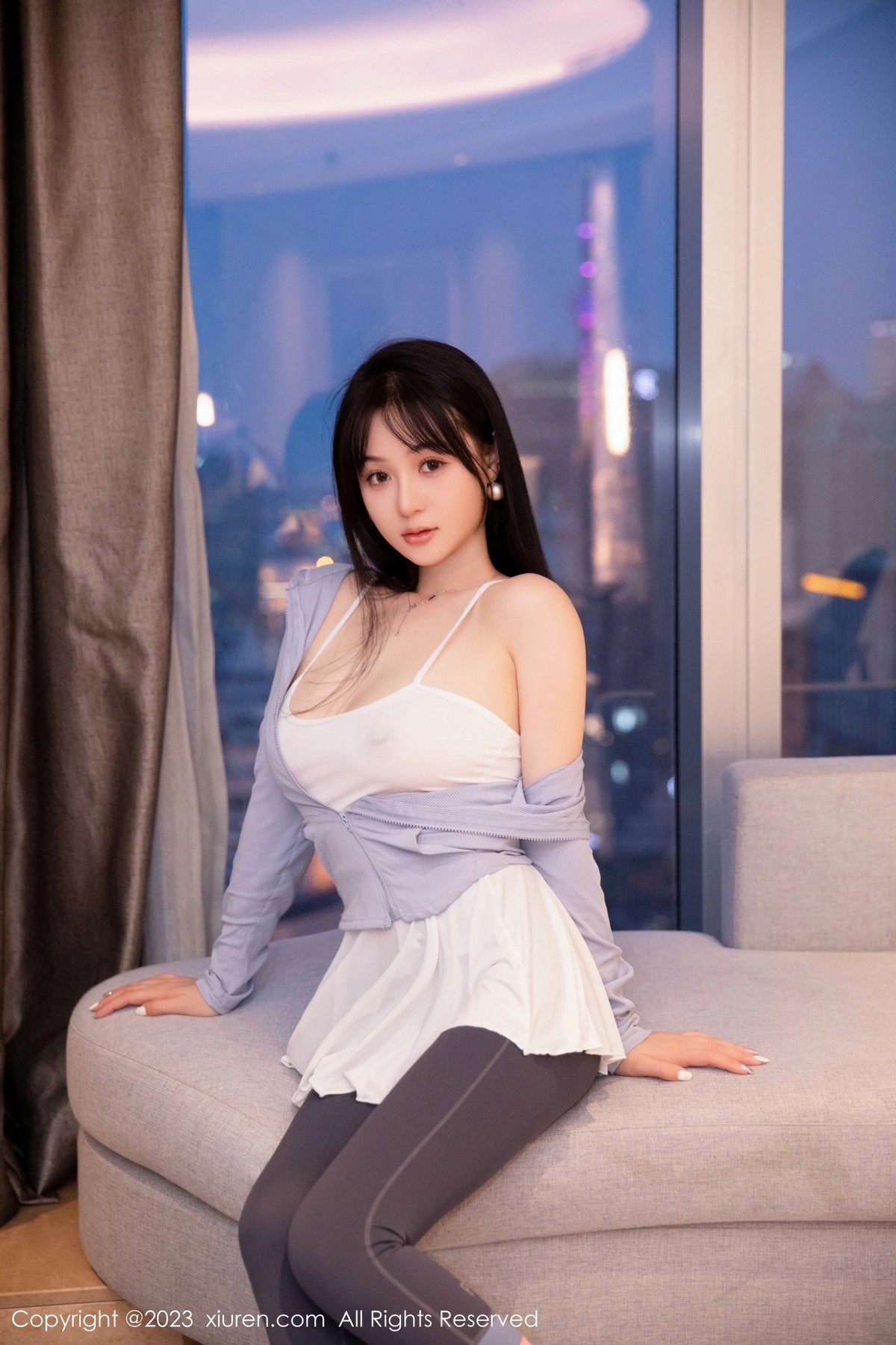 [XiuRen]高清写真图 2023.06.25 No.6968 柚琪Rich 丰腴美臀