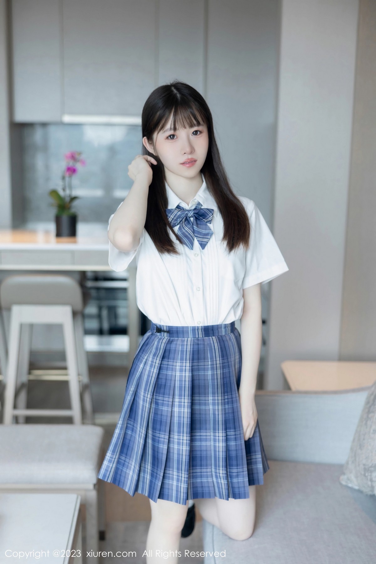 [XiuRen]高清写真图 2023.06.29 No.6993 林悠悠 格子裙美腿