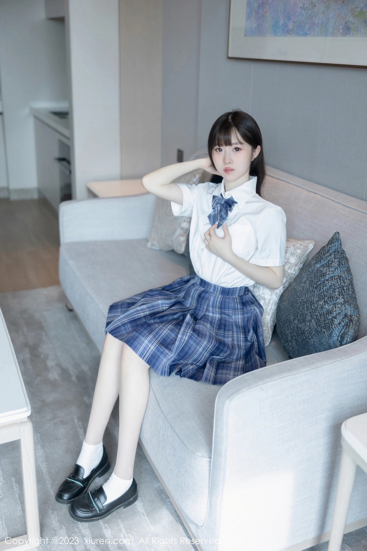 [XiuRen]高清写真图 2023.06.29 No.6993 林悠悠 格子裙美腿