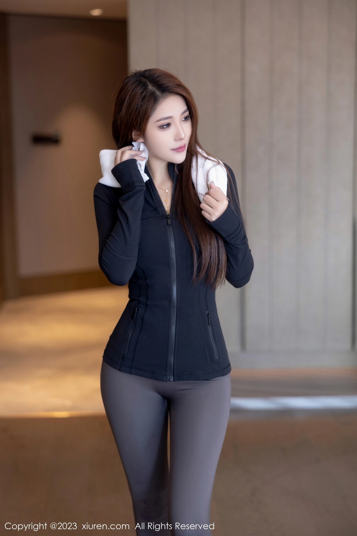 [XiuRen]高清写真图 2023.06.30 No.7001 汐汐baby 运动美腿