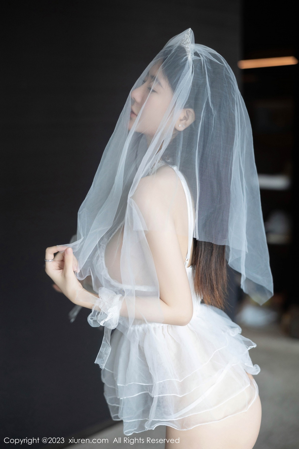 [XiuRen]高清写真图 2023.07.31 No.7165 幼幼 婚纱丝袜