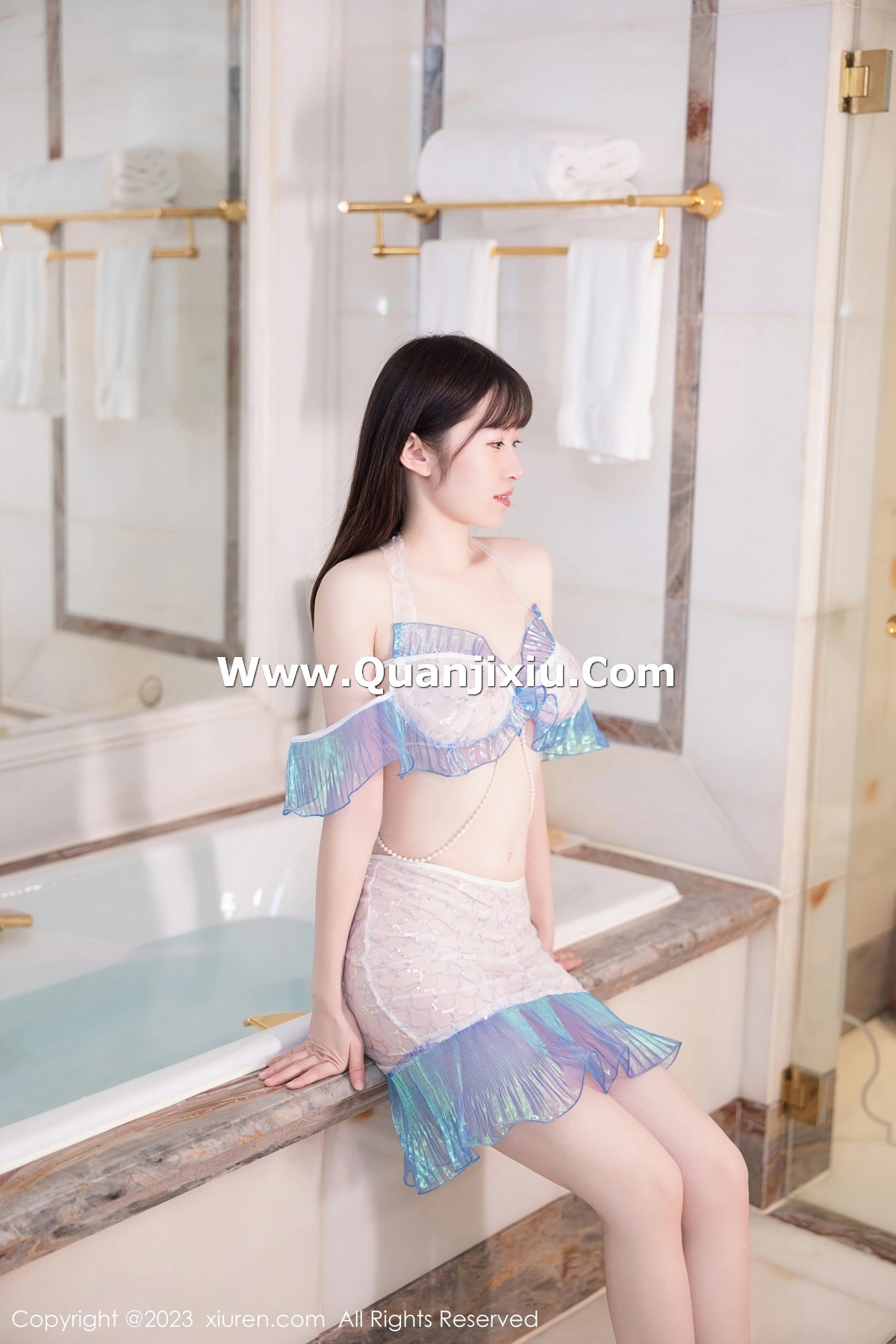 [XiuRen]高清写真图 2023.08.02 No.7173 林悠悠 短裙美腿