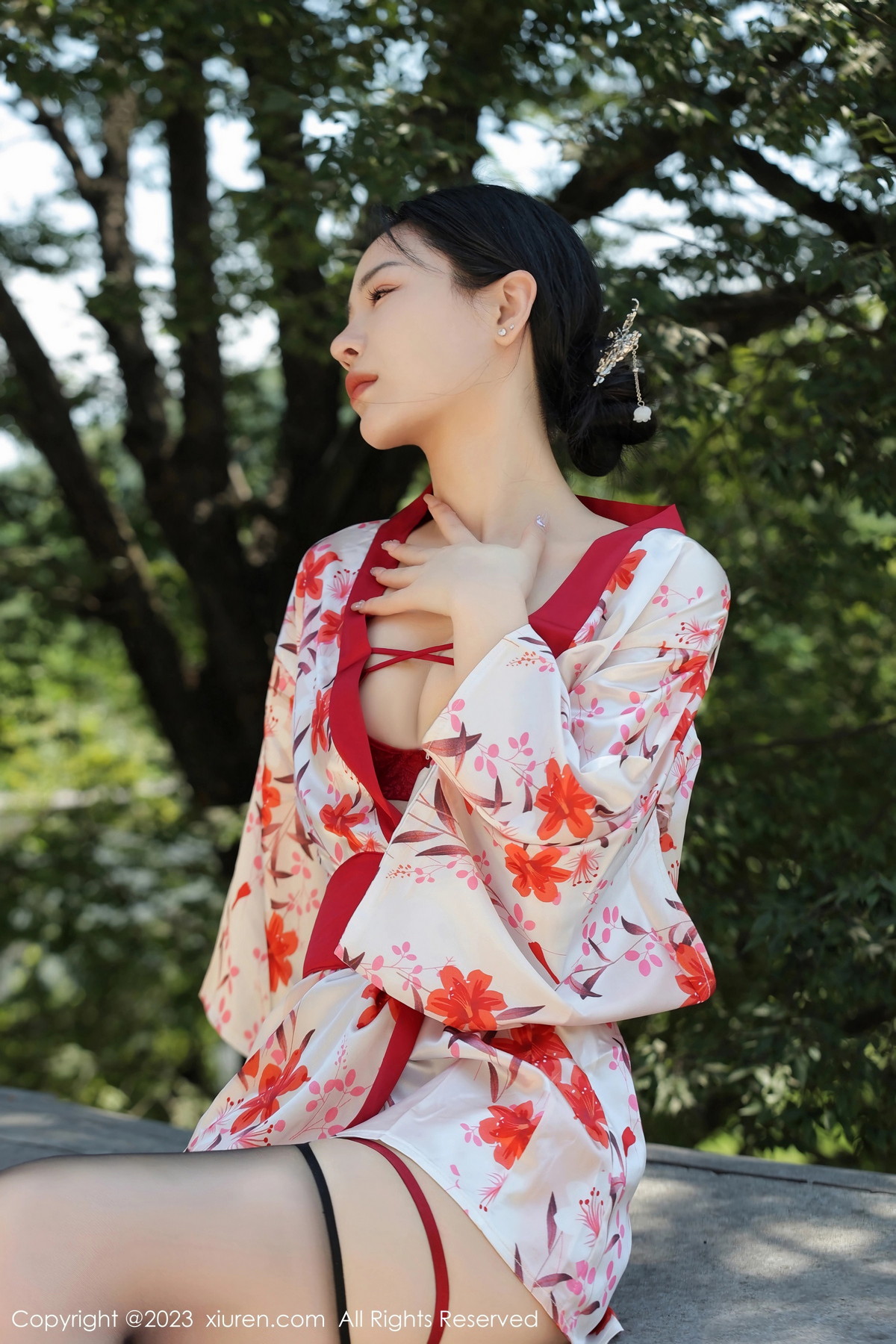 [XiuRen]高清写真图 2023.08.03 No.7177 米粒子 美腿和服