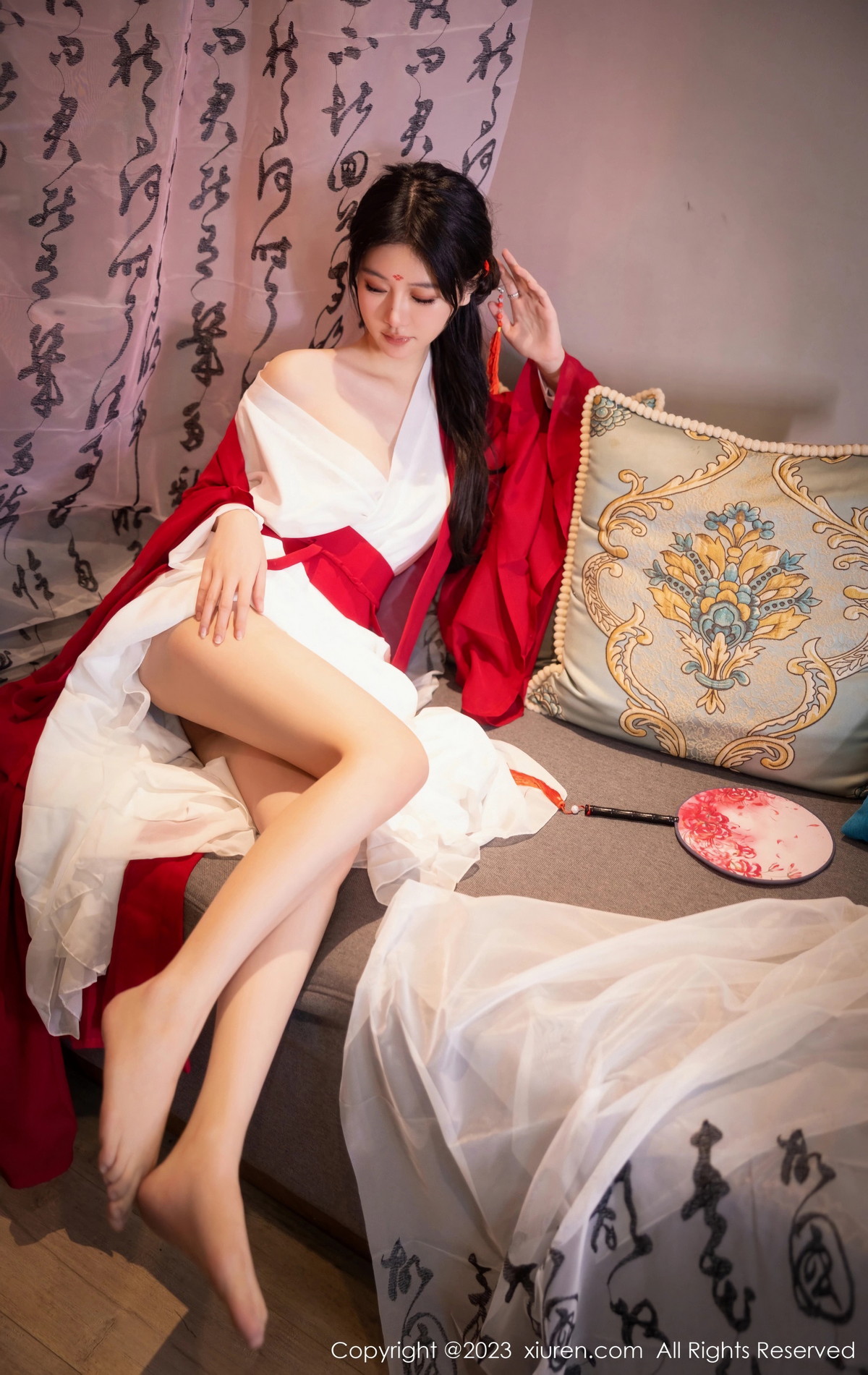 [XiuRen]高清写真图 2023.08.04 No.7192 幼幼 古装美腿
