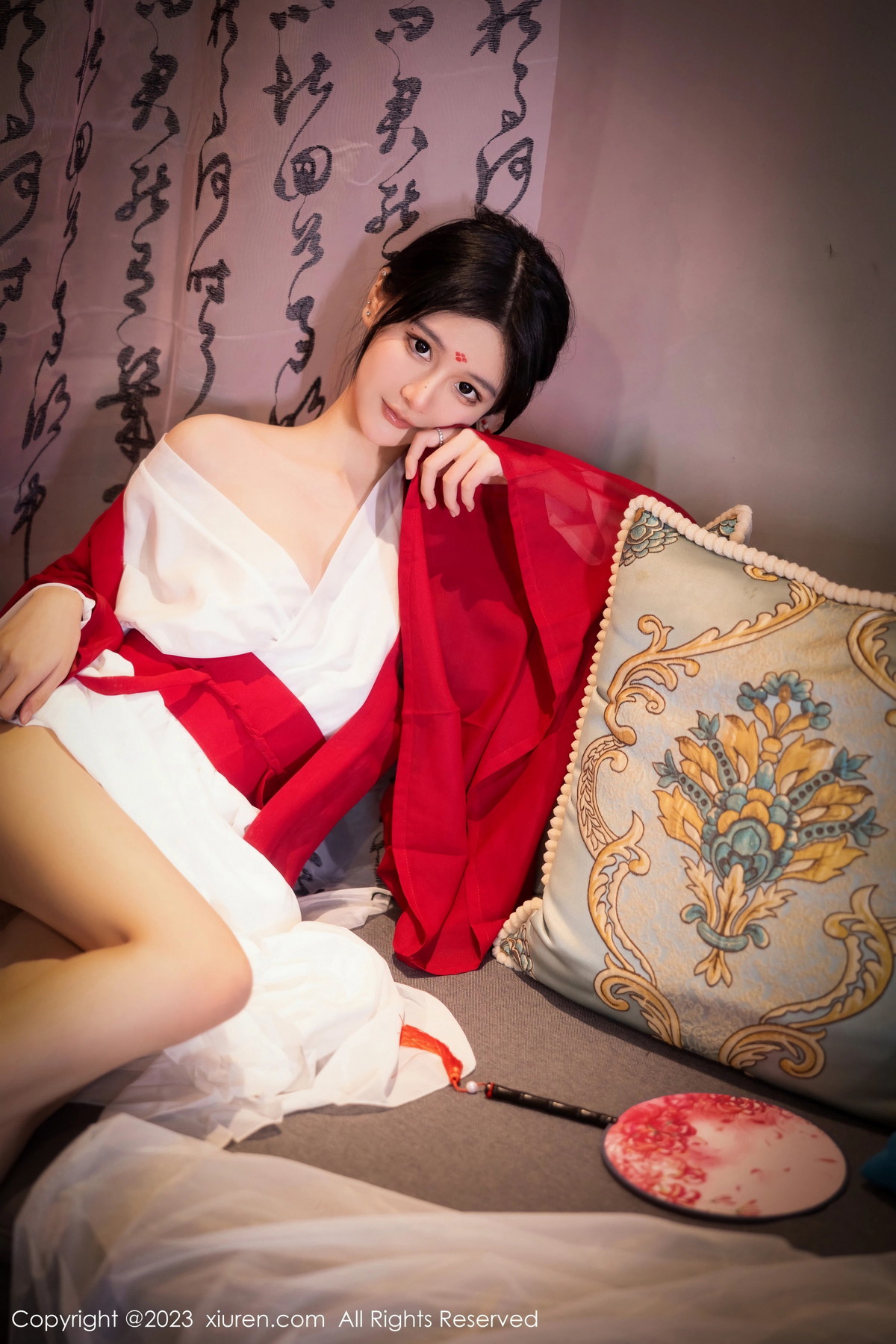 [XiuRen]高清写真图 2023.08.04 No.7192 幼幼 古装美腿