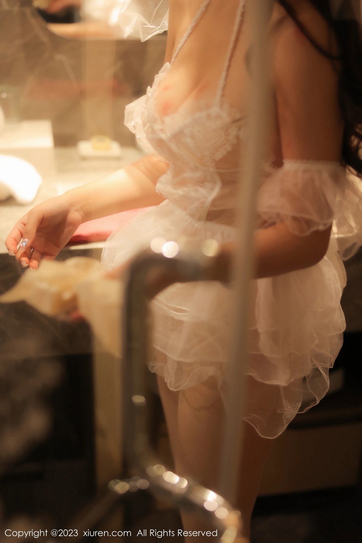 [XiuRen]高清写真图 2023.08.11 No.7218 汐汐baby 婚纱美腿