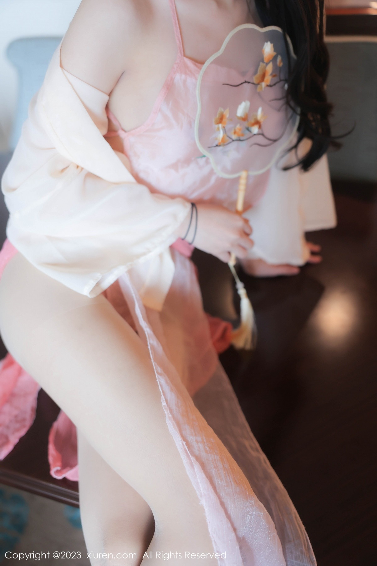 [XiuRen]高清写真图 2023.08.25 No.7290 幼幼 古装美腿