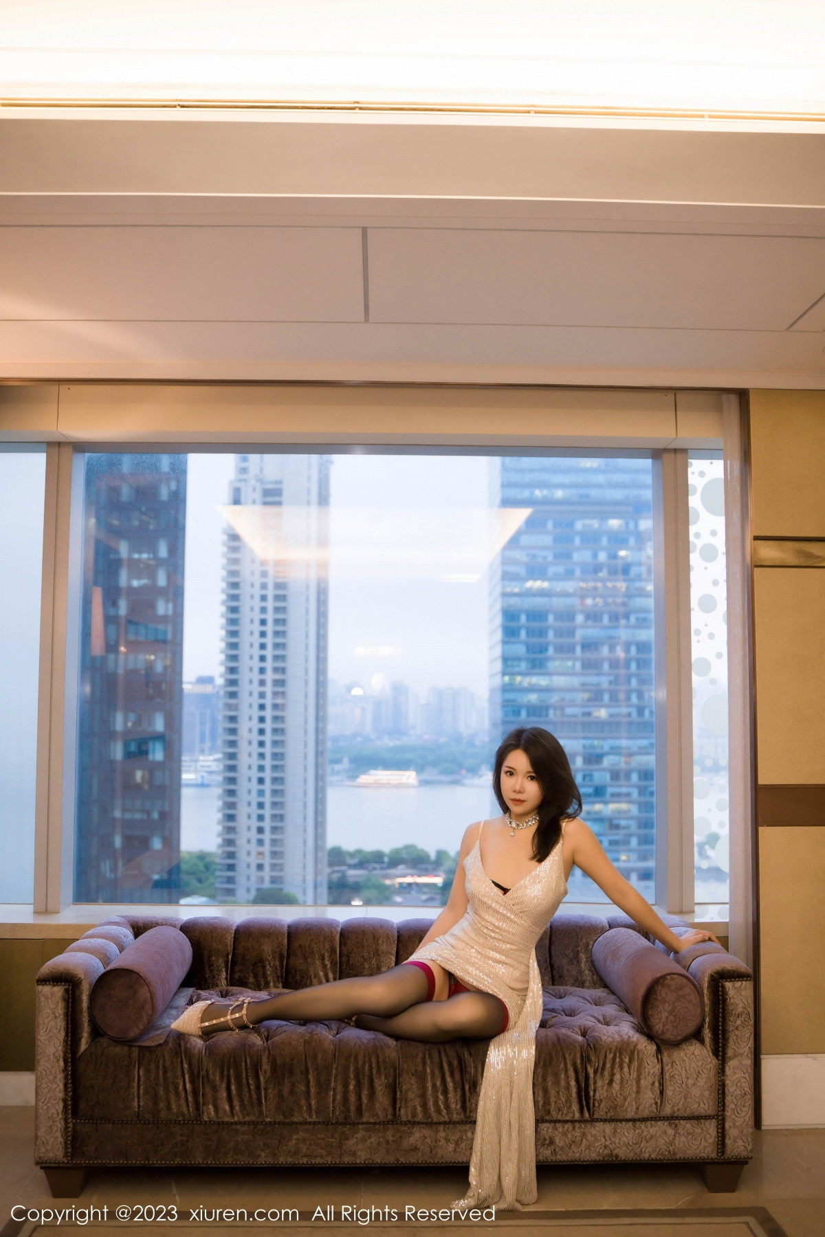 [XiuRen]高清写真图 2023.09.18 No.7401 陆萱雅 黑丝美臀