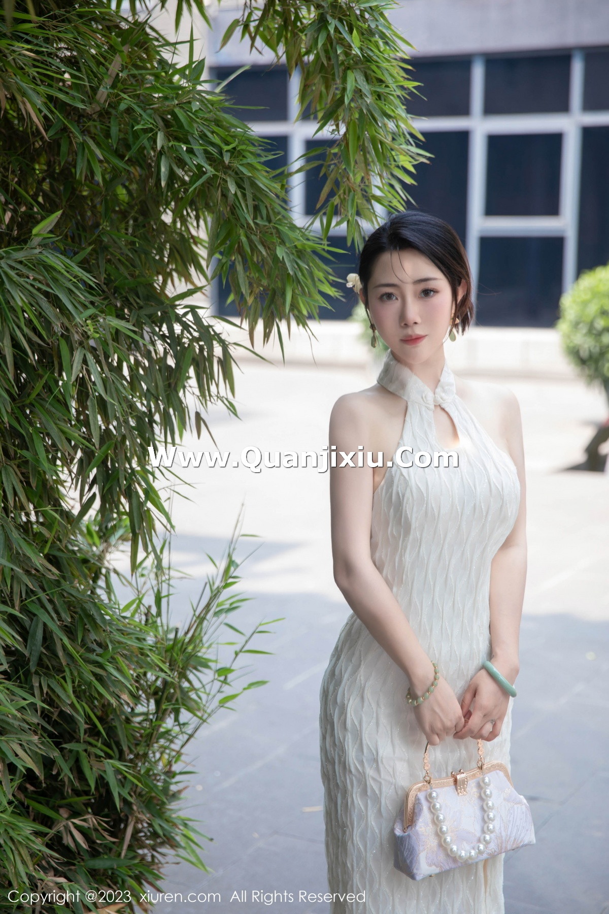 [XiuRen]高清写真图 2023.09.25 No.7435 严利娅Yuliya 旗袍美臀