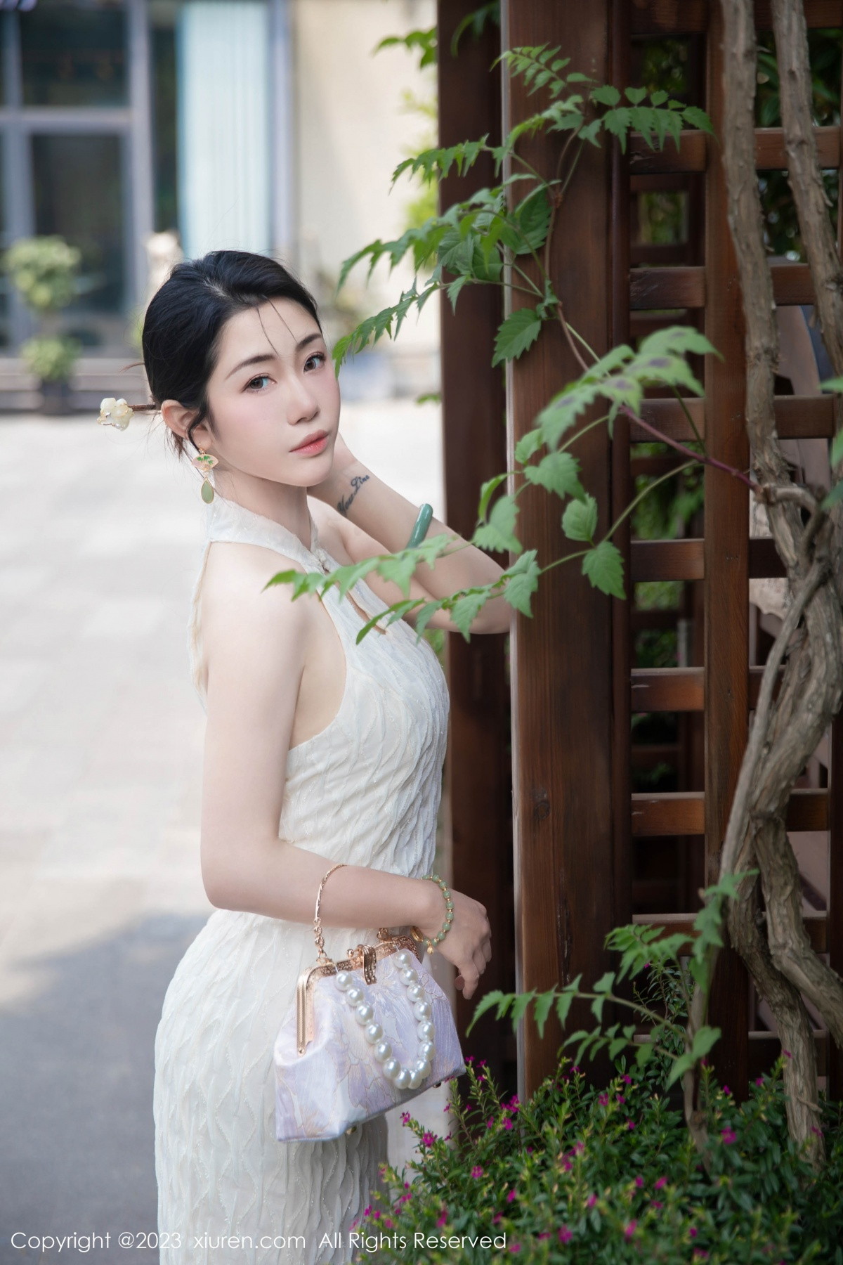 [XiuRen]高清写真图 2023.09.25 No.7435 严利娅Yuliya 旗袍美臀
