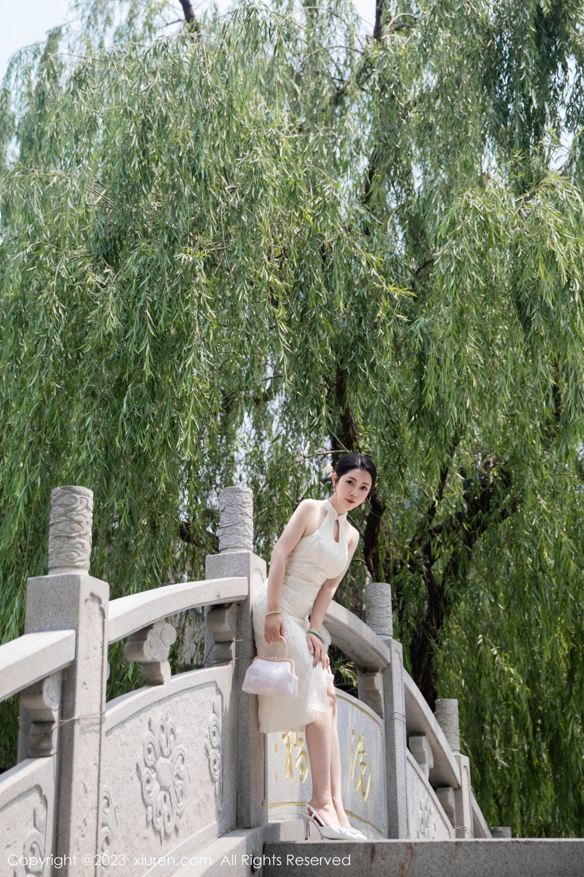 [XiuRen]高清写真图 2023.09.25 No.7435 严利娅Yuliya 旗袍美臀