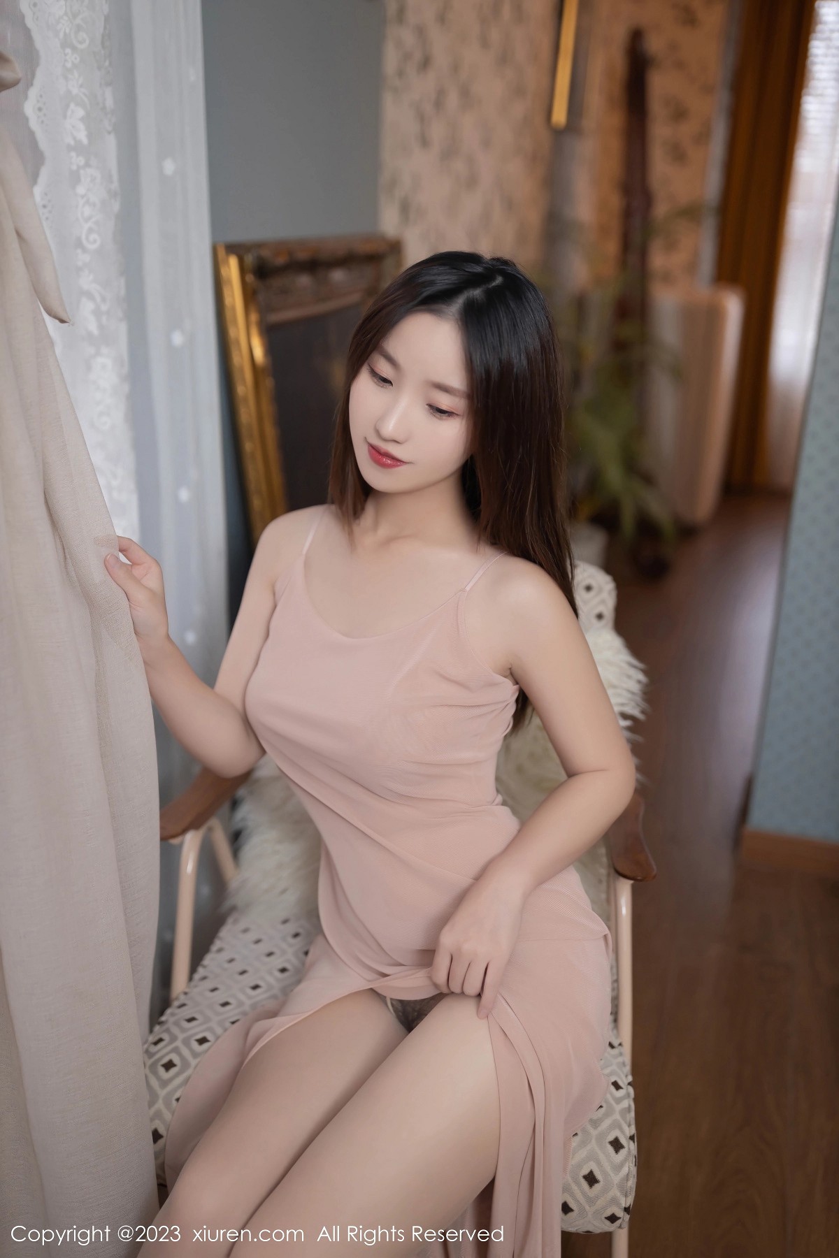 [XiuRen]高清写真图 2023.11.29 No.7738 杏子Yada 丝袜美腿