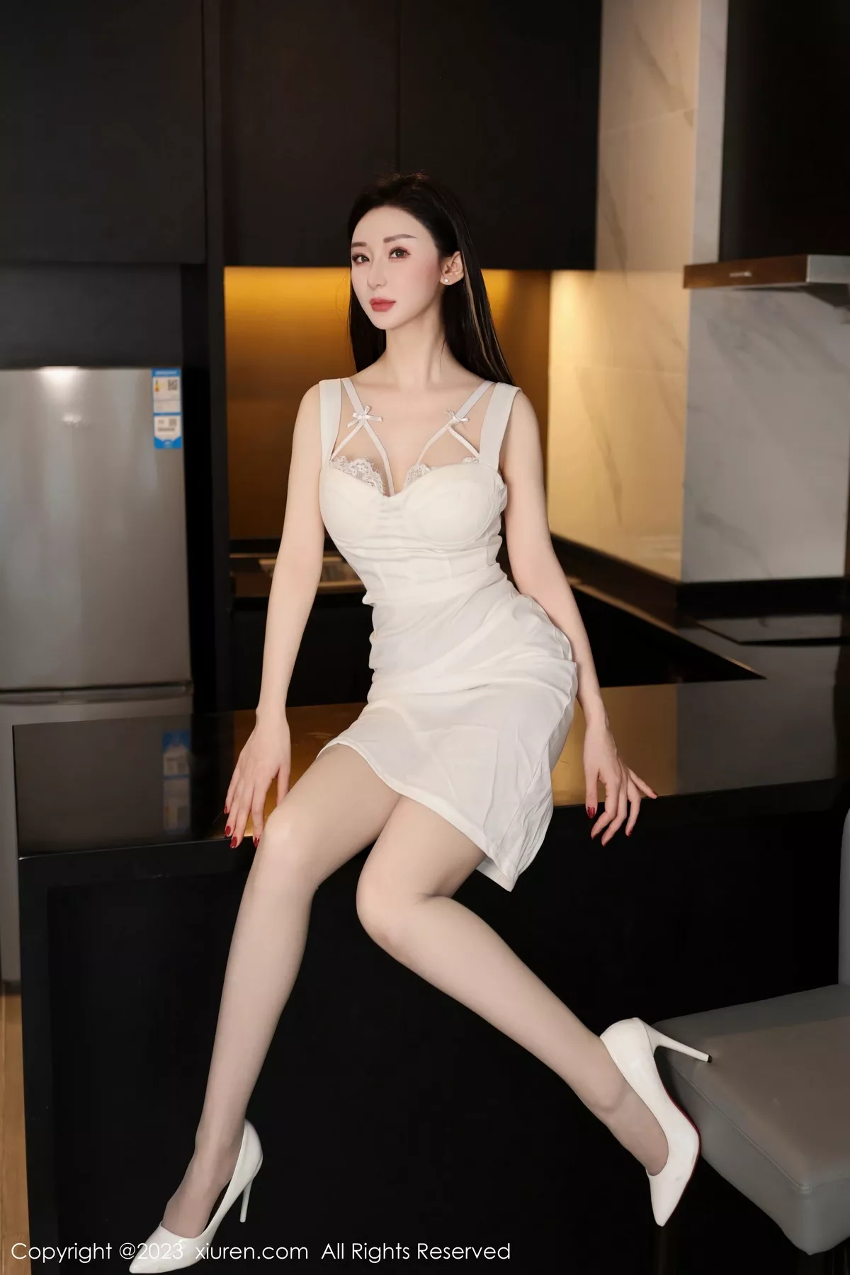 [XiuRen]高清写真图 2023.12.04 No.7756 田兮白 丰腴美臀