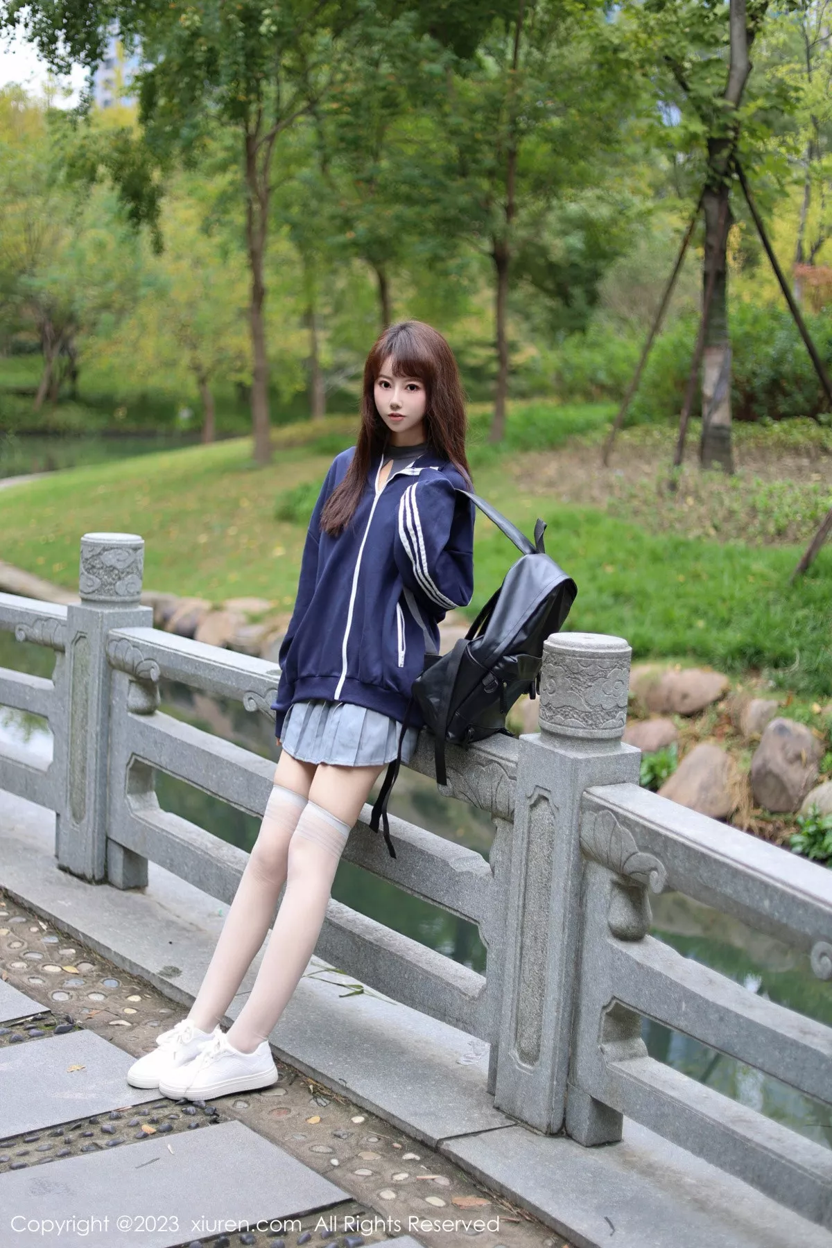 [XiuRen]高清写真图 2023.12.08 No.7784 韩系学妹 短裙美腿