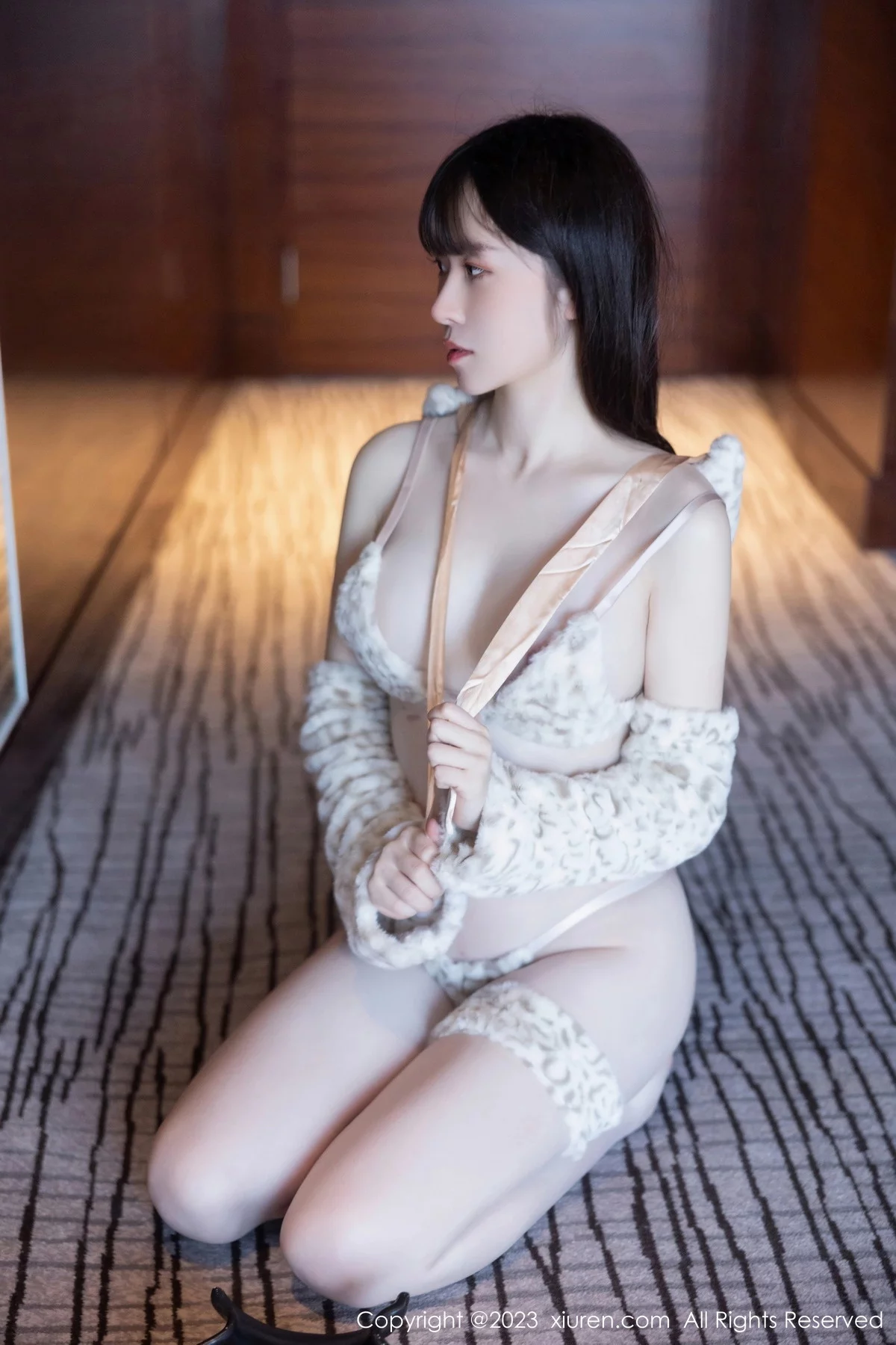 [XiuRen]高清写真图 2023.12.13 No.7803 林悠悠 丰腴美臀