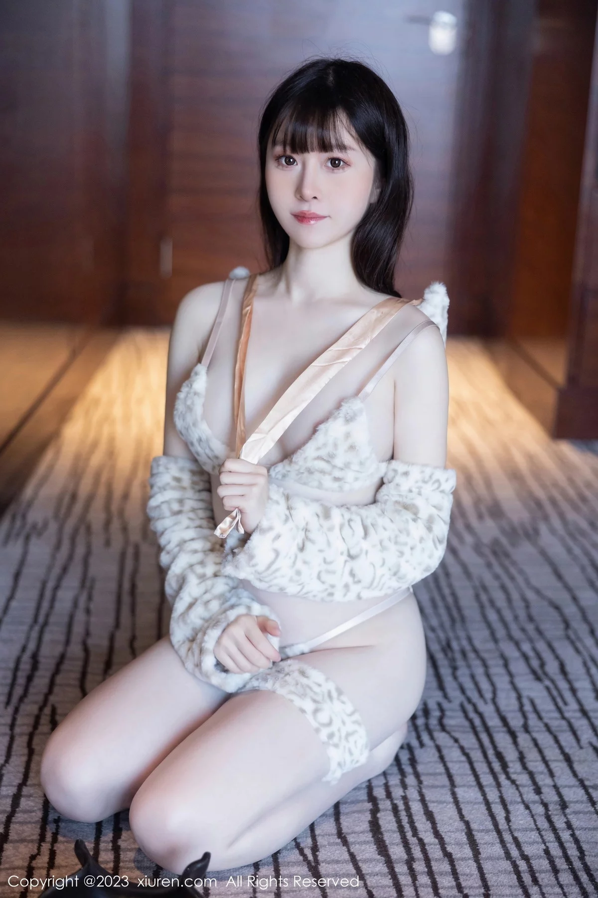 [XiuRen]高清写真图 2023.12.13 No.7803 林悠悠 丰腴美臀