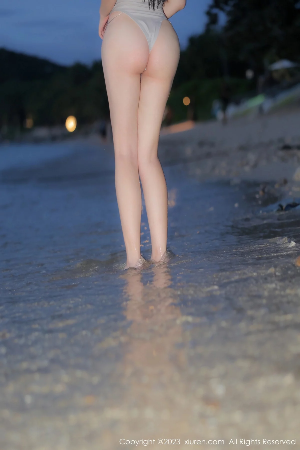 [XiuRen]高清写真图 2023.12.26 No.7866 小薯条nienie 沙滩美腿