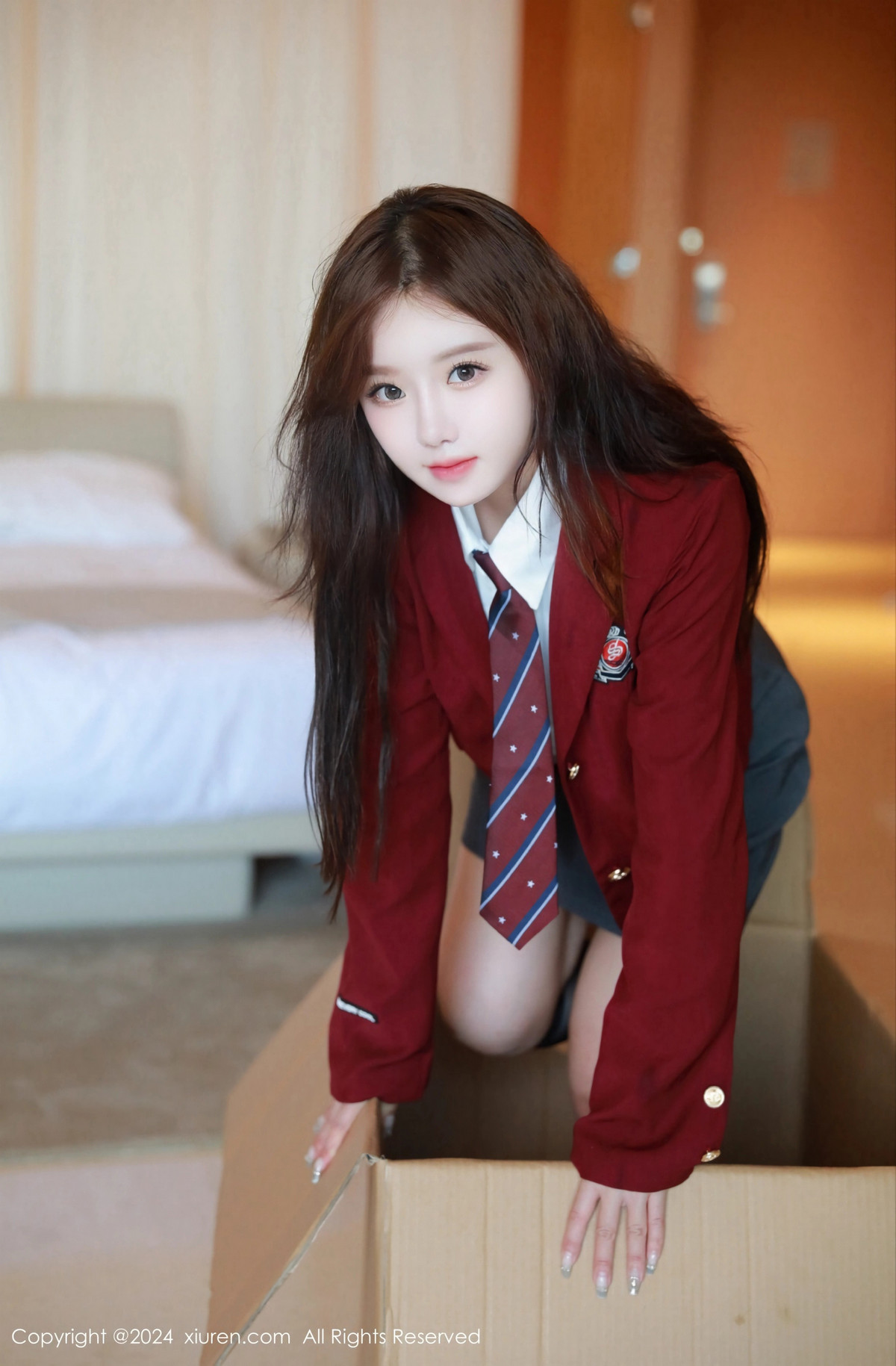 [XiuRen]高清写真图 2024.01.31 No.8044 小薯条nienie 性感美臀