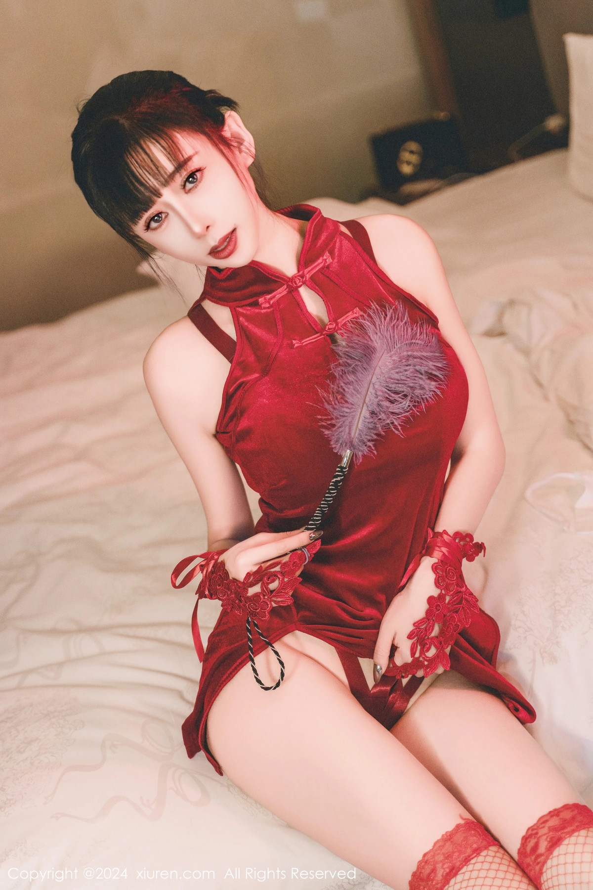 [XiuRen]高清写真图 2024.02.01 No.8047 宝宝甜 新人旗袍