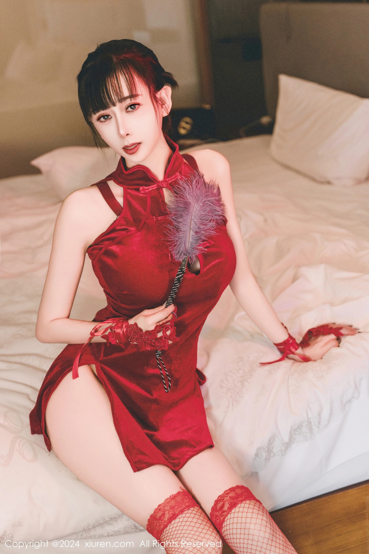 [XiuRen]高清写真图 2024.02.01 No.8047 宝宝甜 新人旗袍