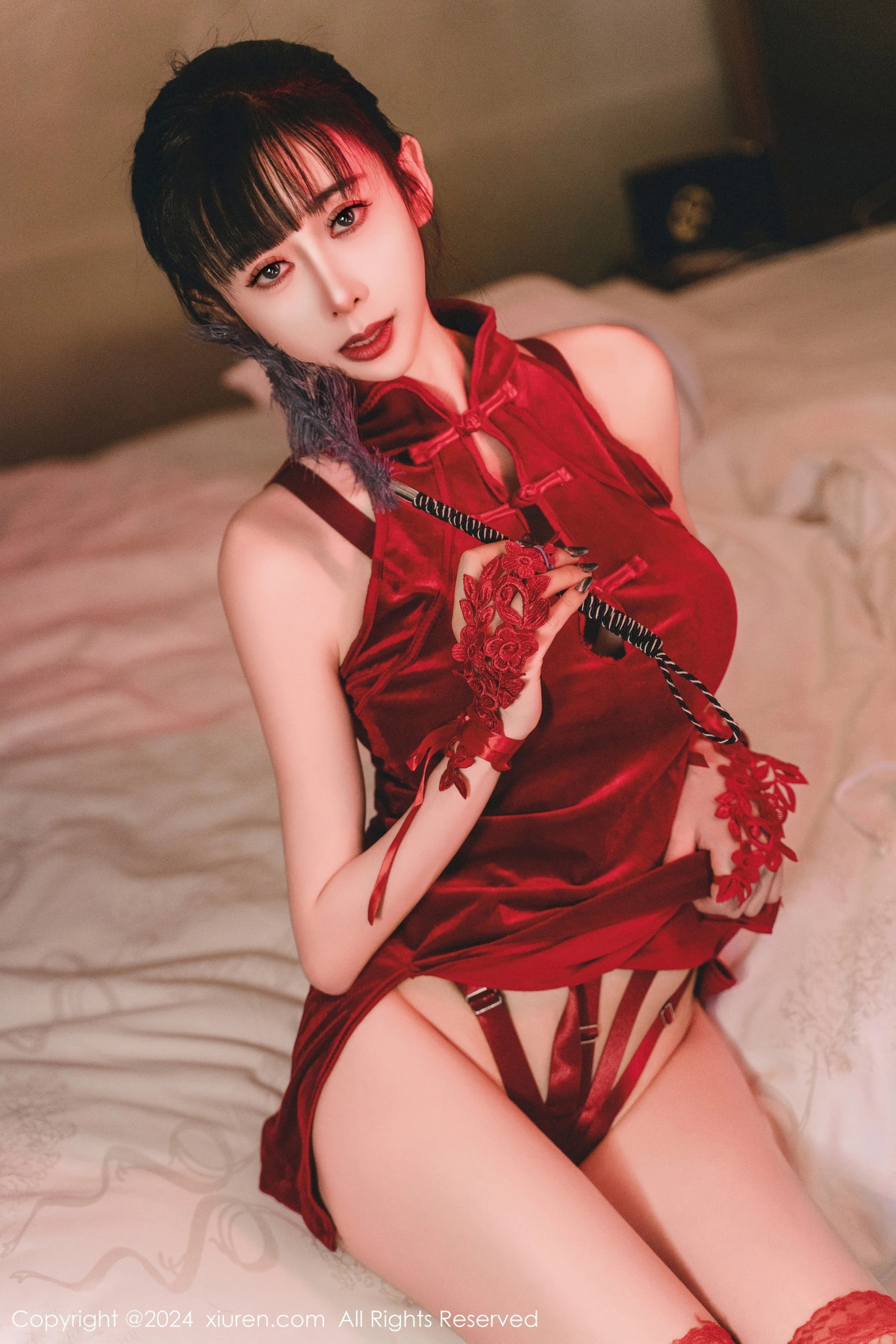 [XiuRen]高清写真图 2024.02.01 No.8047 宝宝甜 新人旗袍