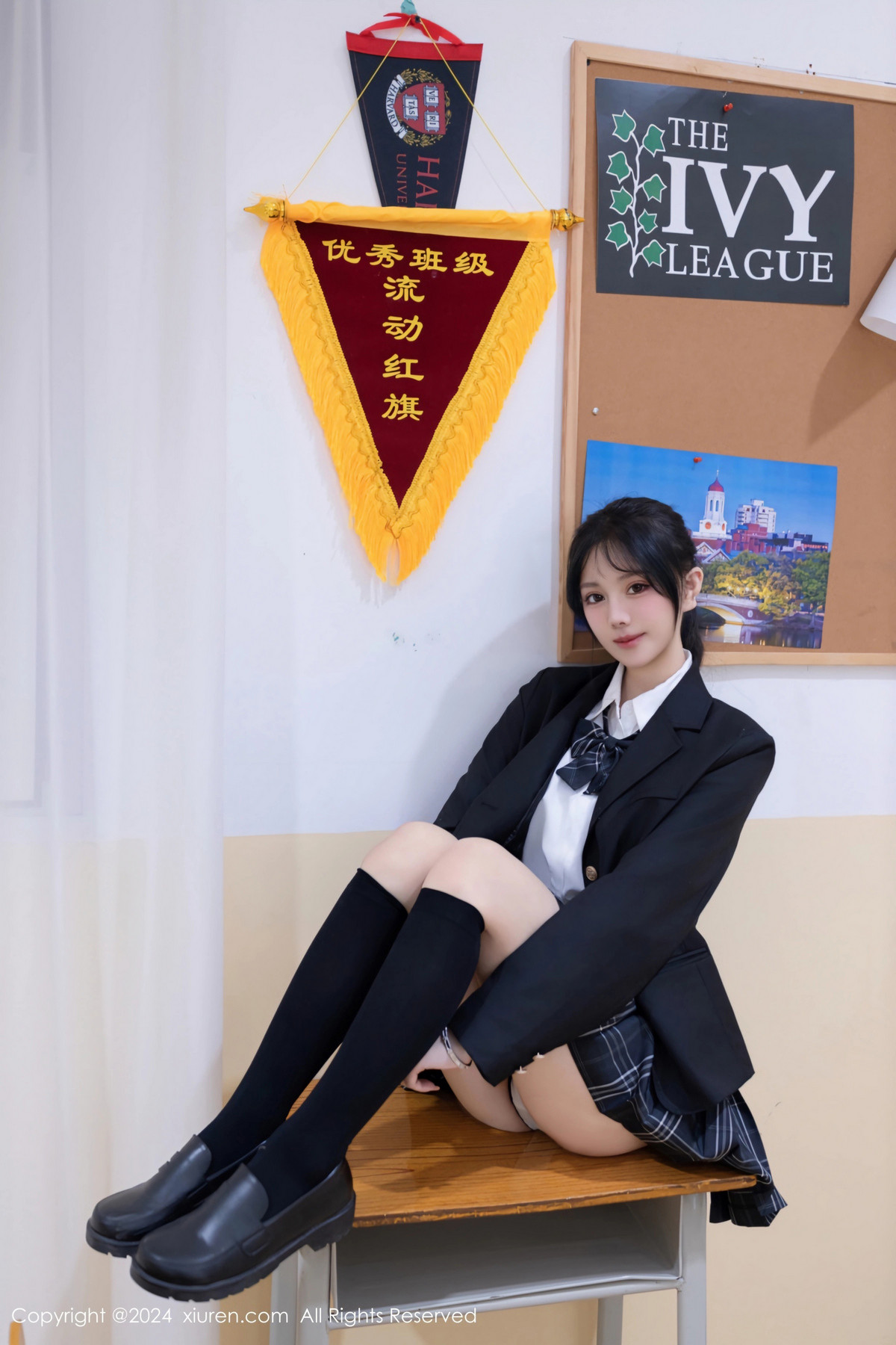 [XiuRen]高清写真图 2024.02.02 No.8058 幼幼 美腿性感